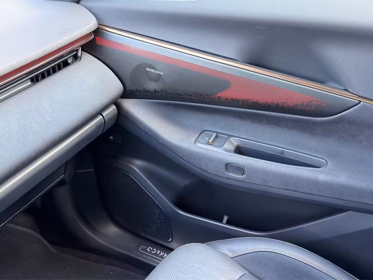 Lynk & Co 08 1.5 More | Apple Carplay/Android Auto|telefoonintegratie premium | Cruise control adaptief