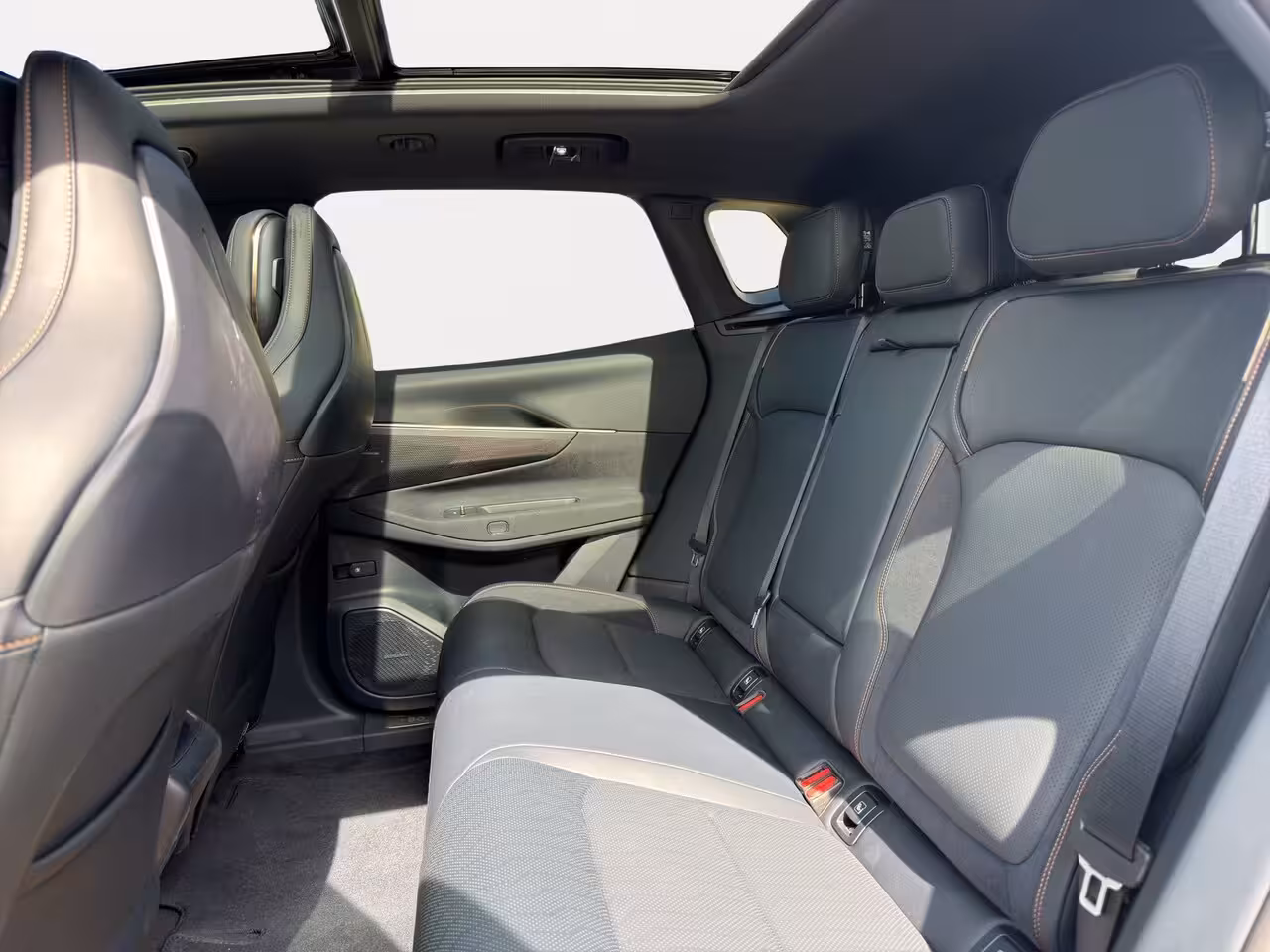 Lynk & Co 08 1.5 More | Apple Carplay/Android Auto|telefoonintegratie premium | Cruise control adaptief