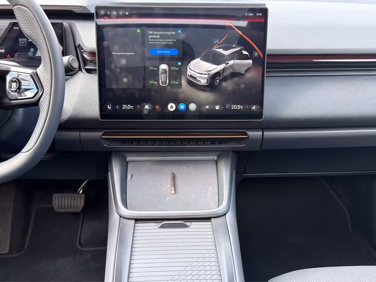 Lynk & Co 08 1.5 More | Apple Carplay/Android Auto|telefoonintegratie premium | Cruise control adaptief