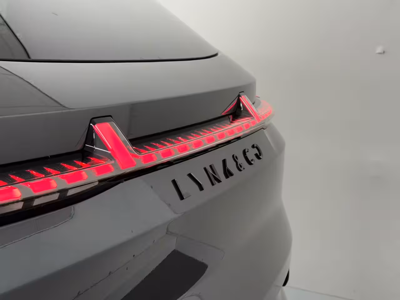 Lynk & Co 08 1.5 More | Apple Carplay/Android Auto|telefoonintegratie premium | Cruise control adaptief