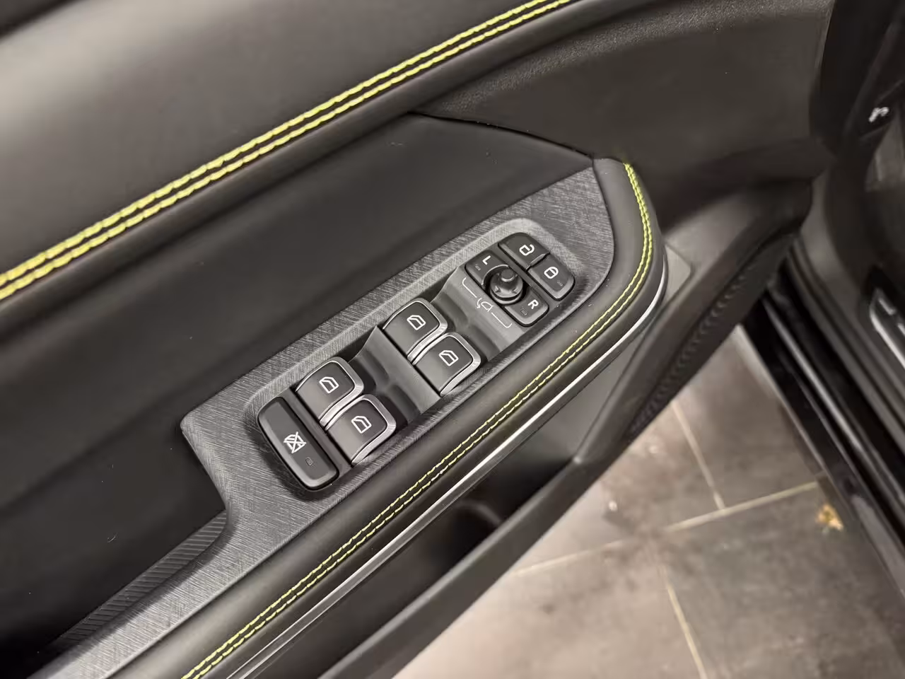 Lynk & Co 01 1.5 Core | Achteruitrijcamera | Apple Carplay/Android Auto|telefoonintegratie premium | Cr