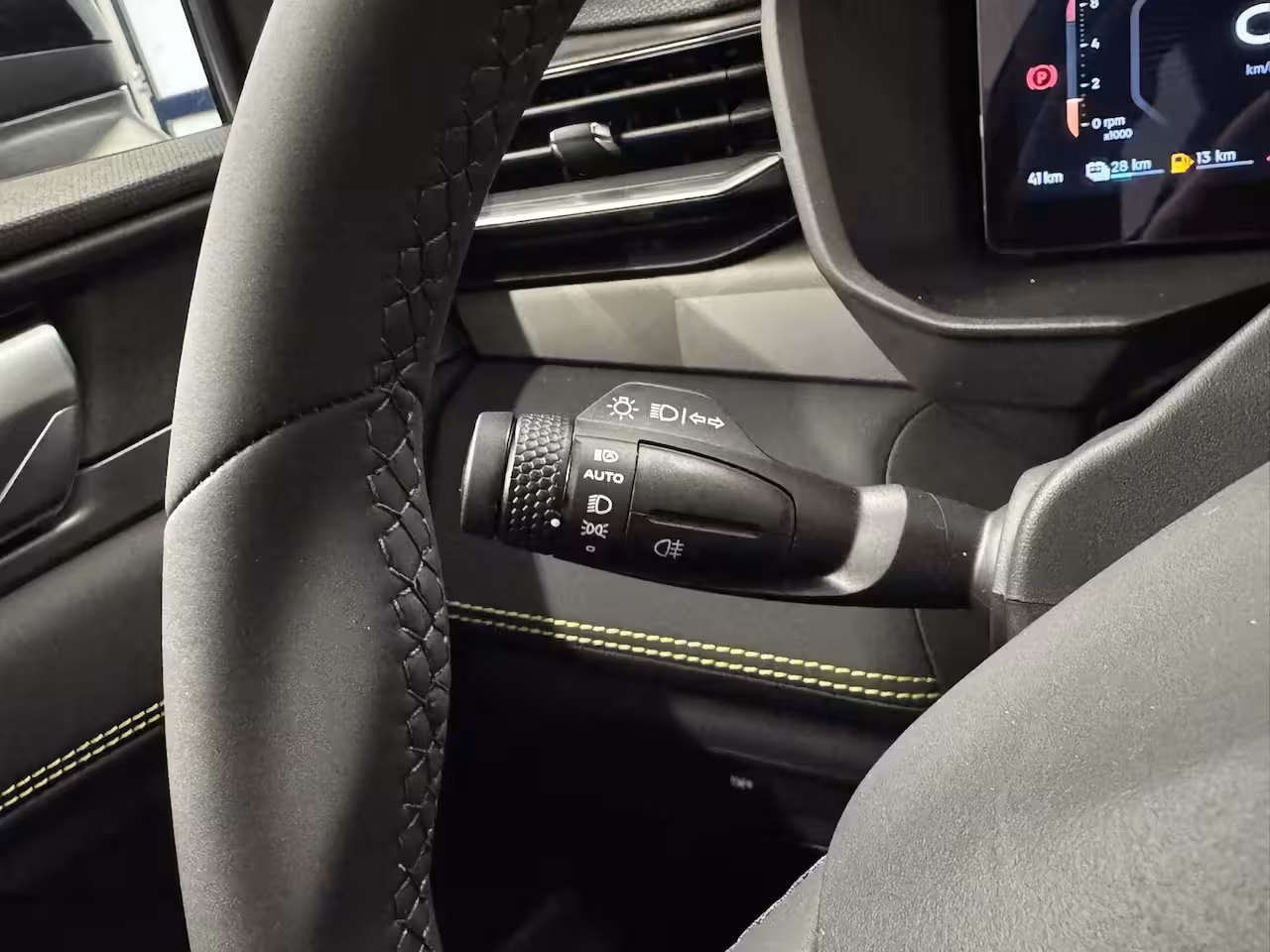 Lynk & Co 01 1.5 Core | Achteruitrijcamera | Apple Carplay/Android Auto|telefoonintegratie premium | Cr