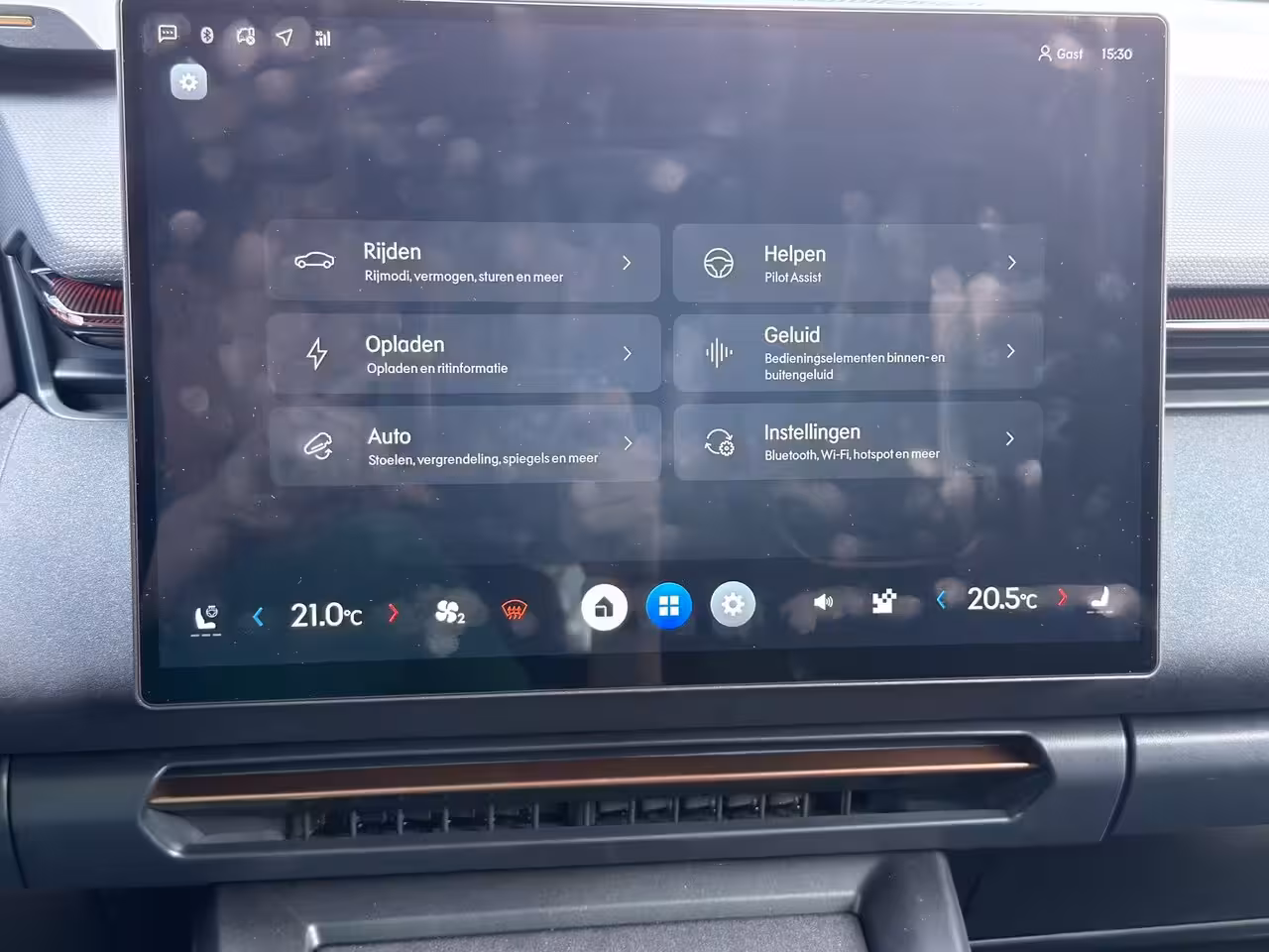 Lynk & Co 08 1.5 More | Achterbank verwarmd | Airco separaat achter | Apple Carplay/Android Auto|telefo