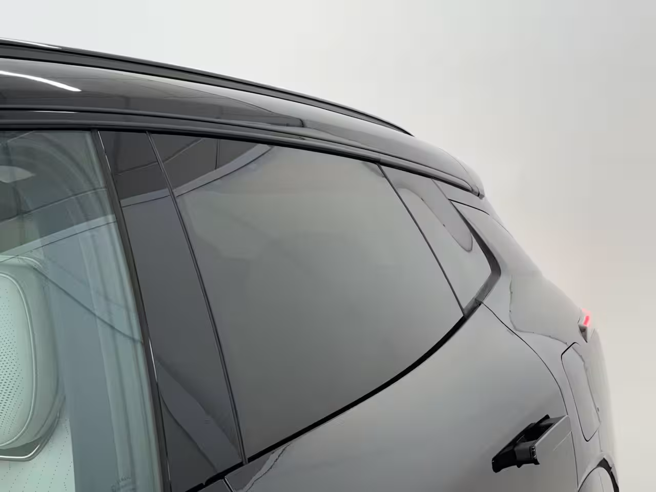 Lynk & Co 08 1.5 More | Achterbank verwarmd | Afwijkende dakkleur | Airco separaat achter