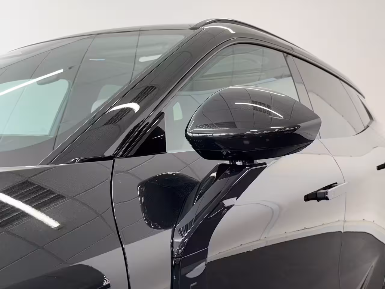 Lynk & Co 08 1.5 More | Achterbank verwarmd | Afwijkende dakkleur | Airco separaat achter
