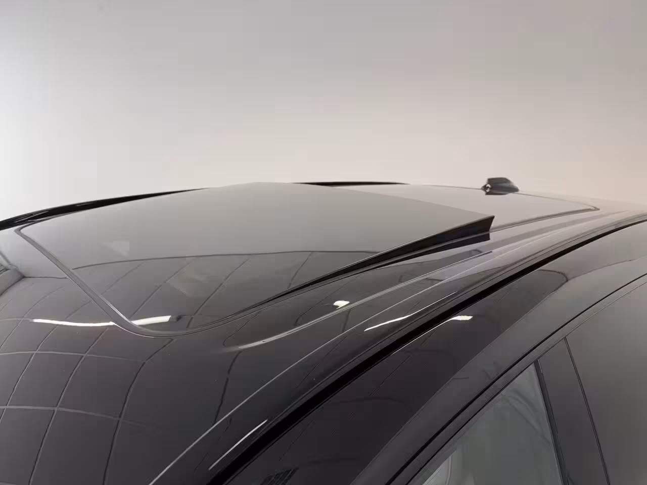 Lynk & Co 08 1.5 More | Achterbank verwarmd | Afwijkende dakkleur | Airco separaat achter