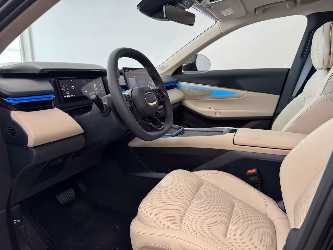 Lynk & Co 08 1.5 More | Achterbank verwarmd | Afwijkende dakkleur | Airco separaat achter