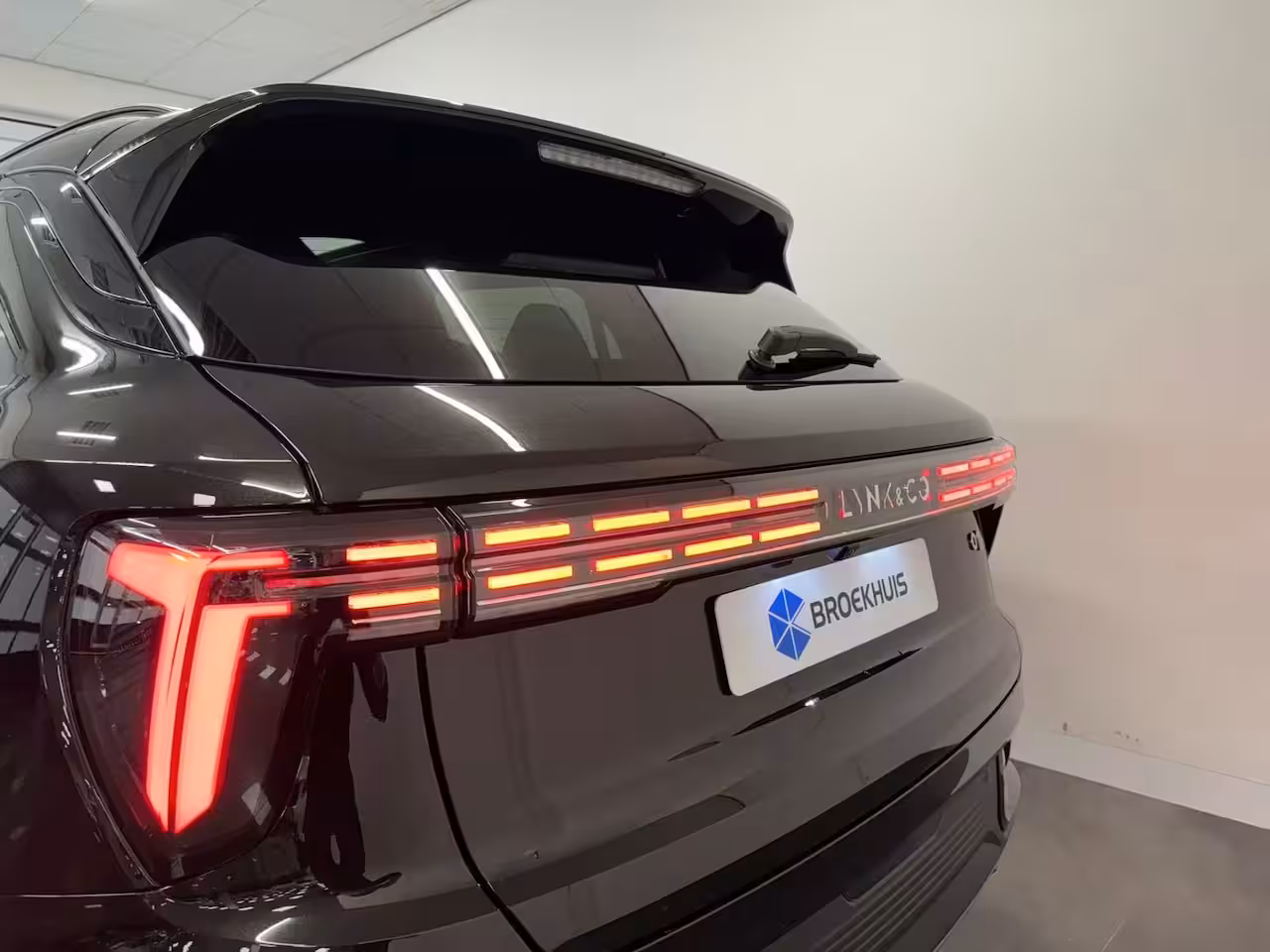 Lynk & Co 01 1.5 More | 360 Camera | Apple Carplay\Android Auto | Panoramadak | Lane keeping |