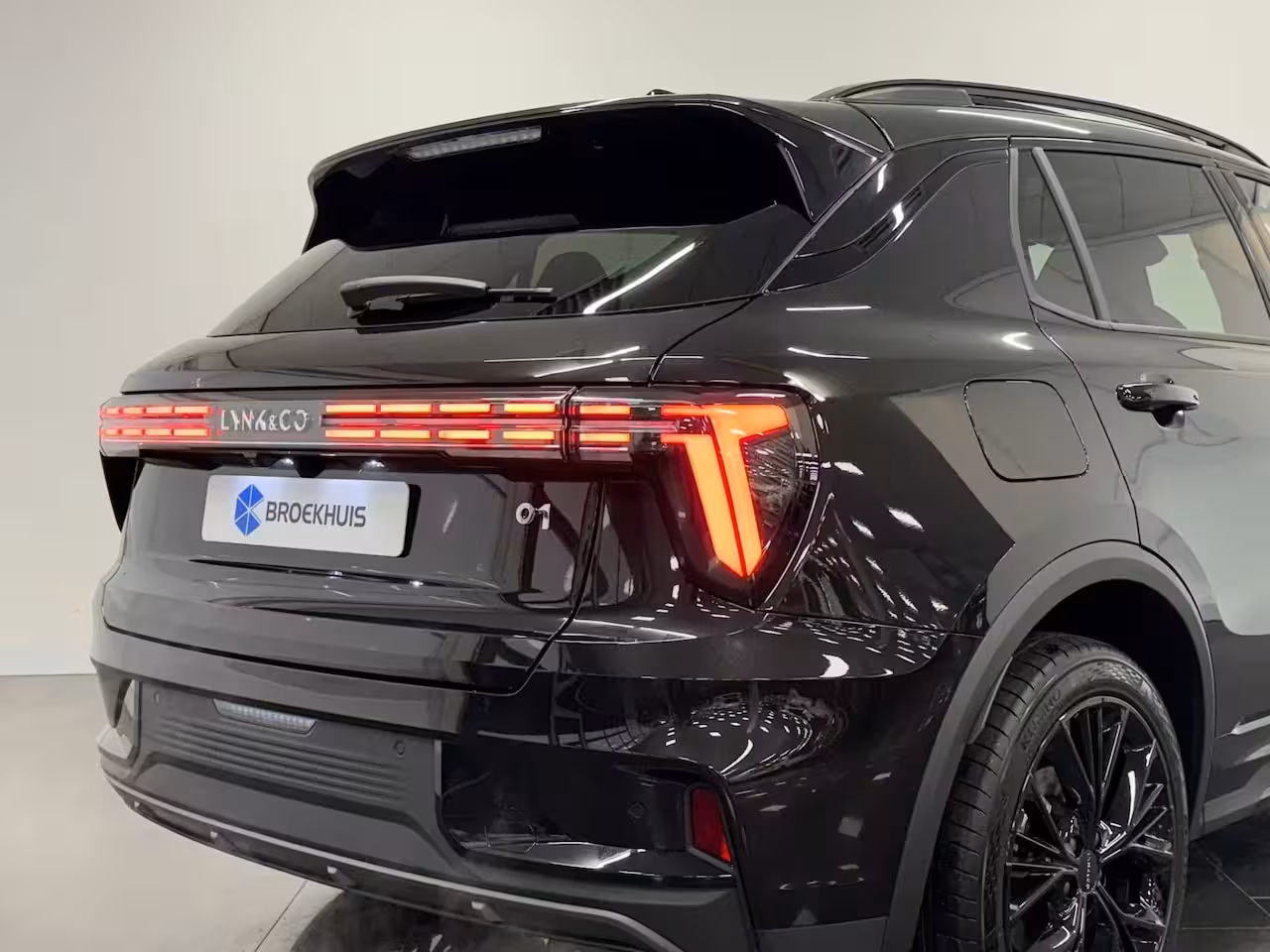 Lynk & Co 01 1.5 More | 360 Camera | Apple Carplay\Android Auto | Panoramadak | Lane keeping |