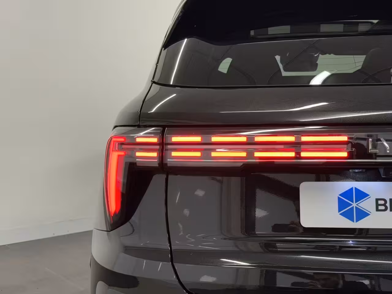 Lynk & Co 01 1.5 More | 360 Camera | Apple Carplay\Android Auto | Panoramadak | Lane keeping |