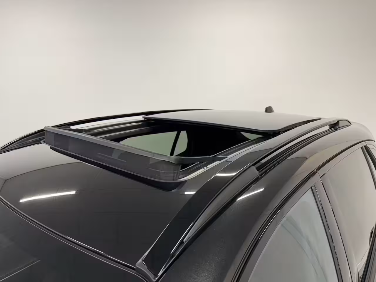 Lynk & Co 01 1.5 More | 360 Camera | Apple Carplay\Android Auto | Panoramadak | Lane keeping |