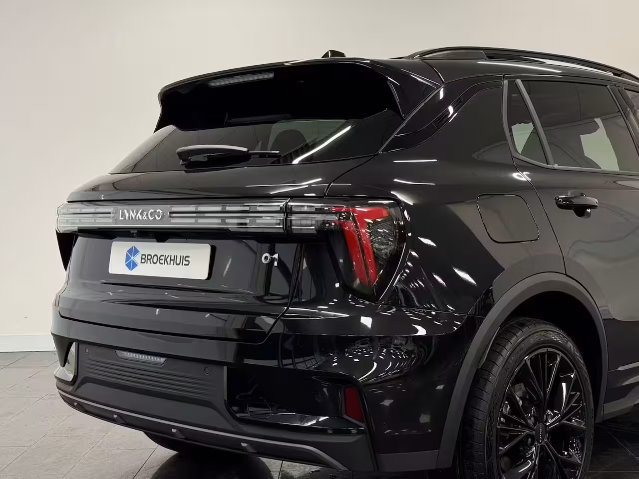 Lynk & Co 01 1.5 More | 360 Camera | Apple Carplay\Android Auto | Panoramadak | Lane keeping |