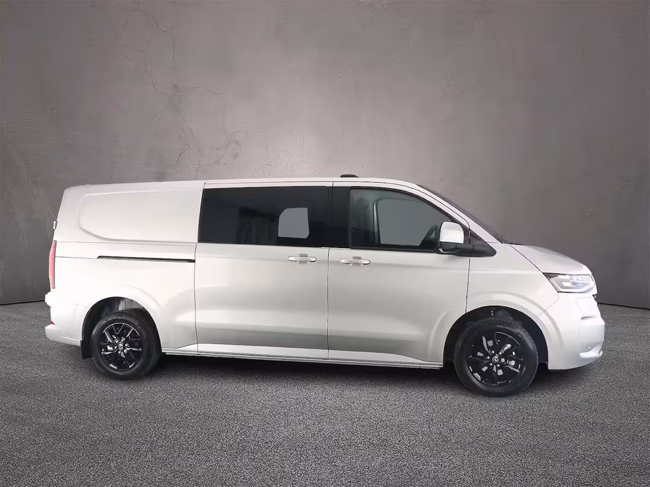 Volkswagen Transporter 2.5 233pk Automaat PHEV L2 Bulli | 2x Schuifdeur | LED Matrix koplampen | Wegklapbare Trek