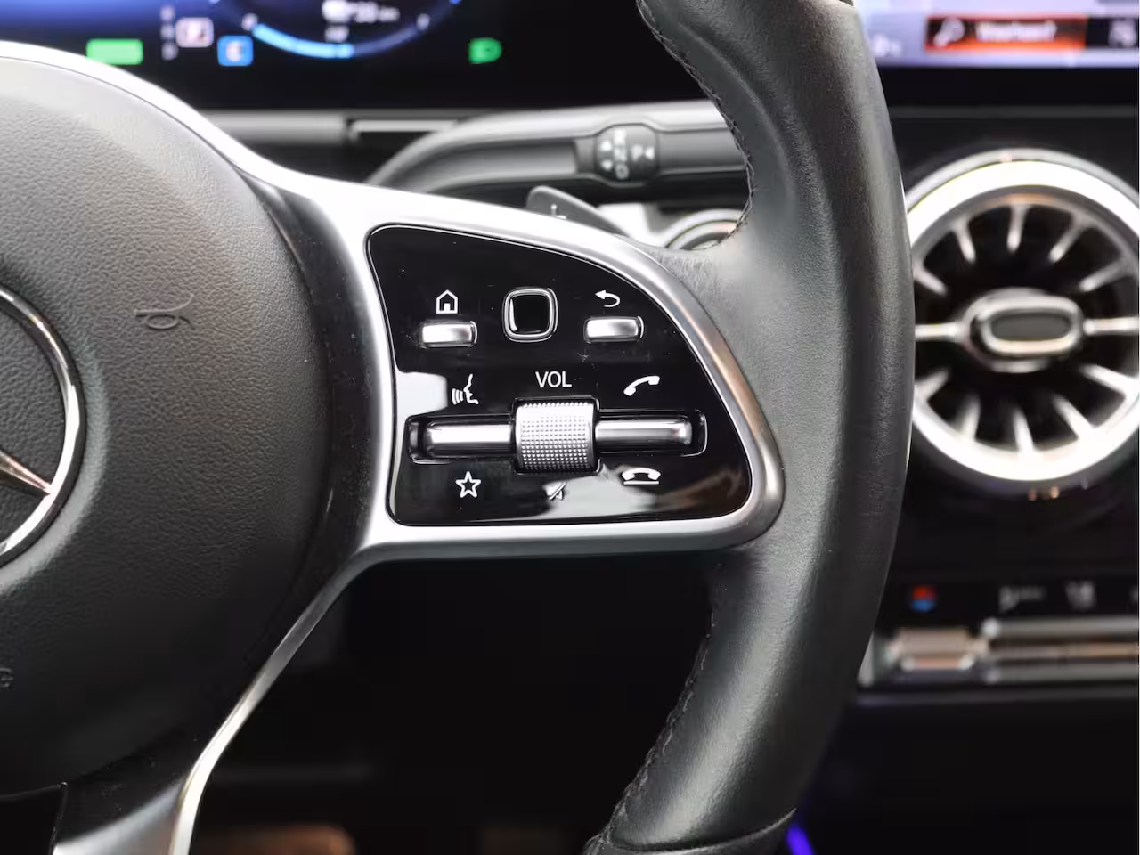 Mercedes-Benz GLA-Klasse 250 e Progressive Camera, Carplay, Sfeerverlichting
