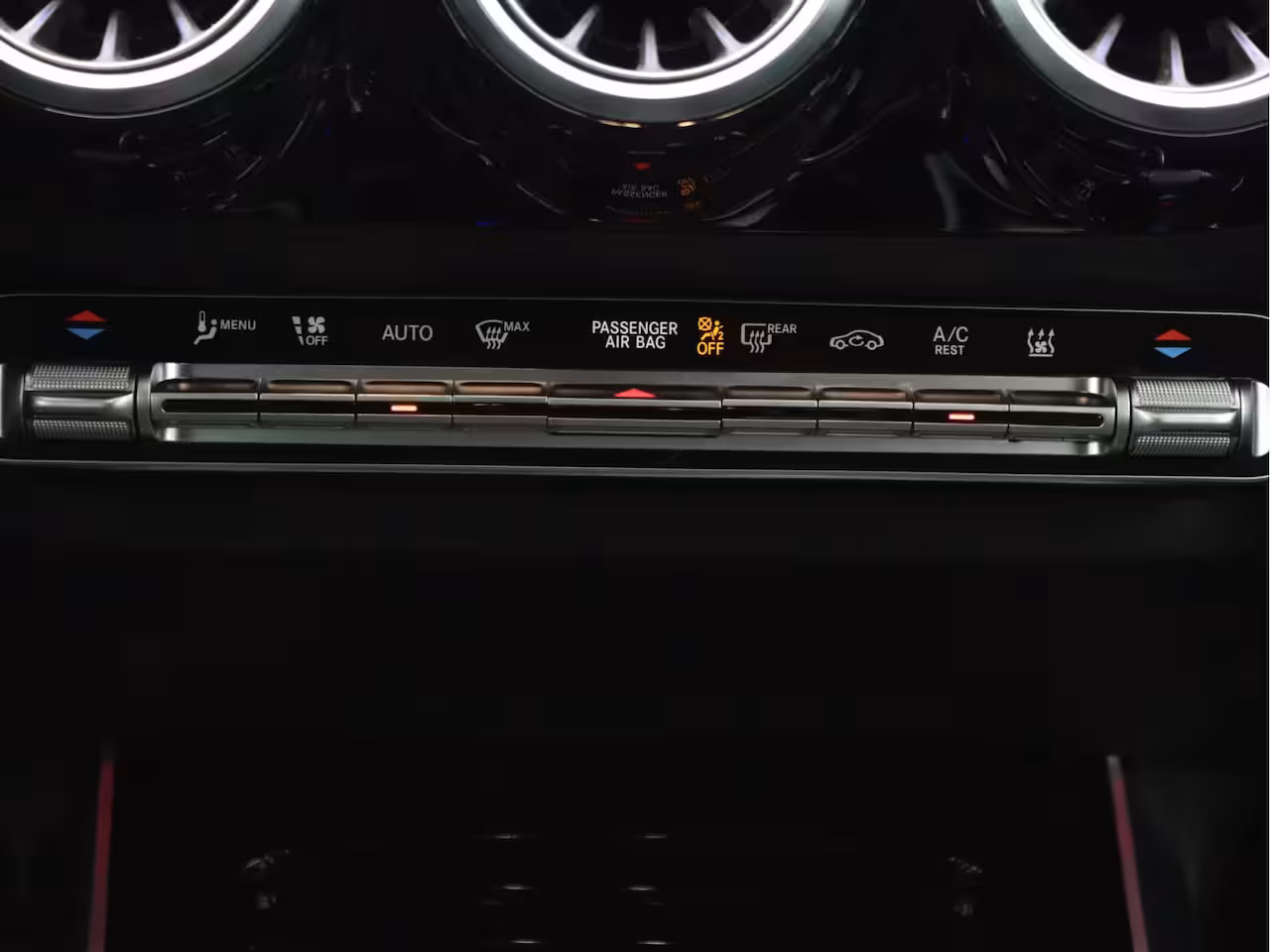 Mercedes-Benz GLA-Klasse 250 e Progressive Camera, Carplay, Sfeerverlichting