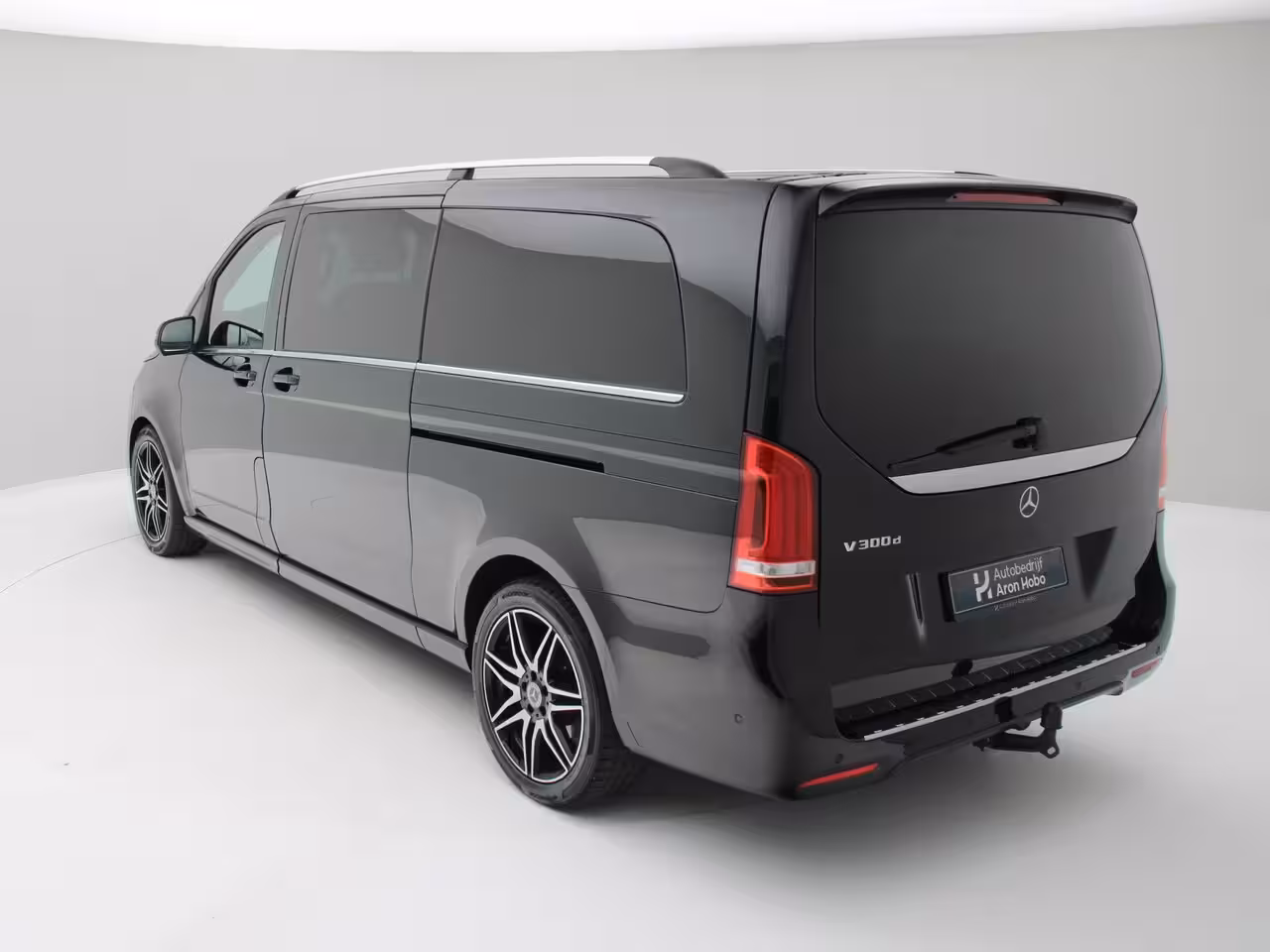 Mercedes-Benz V-klasse 300d Extra Lang DC AMG Memory, Distronic, Trekhaak, Burmester