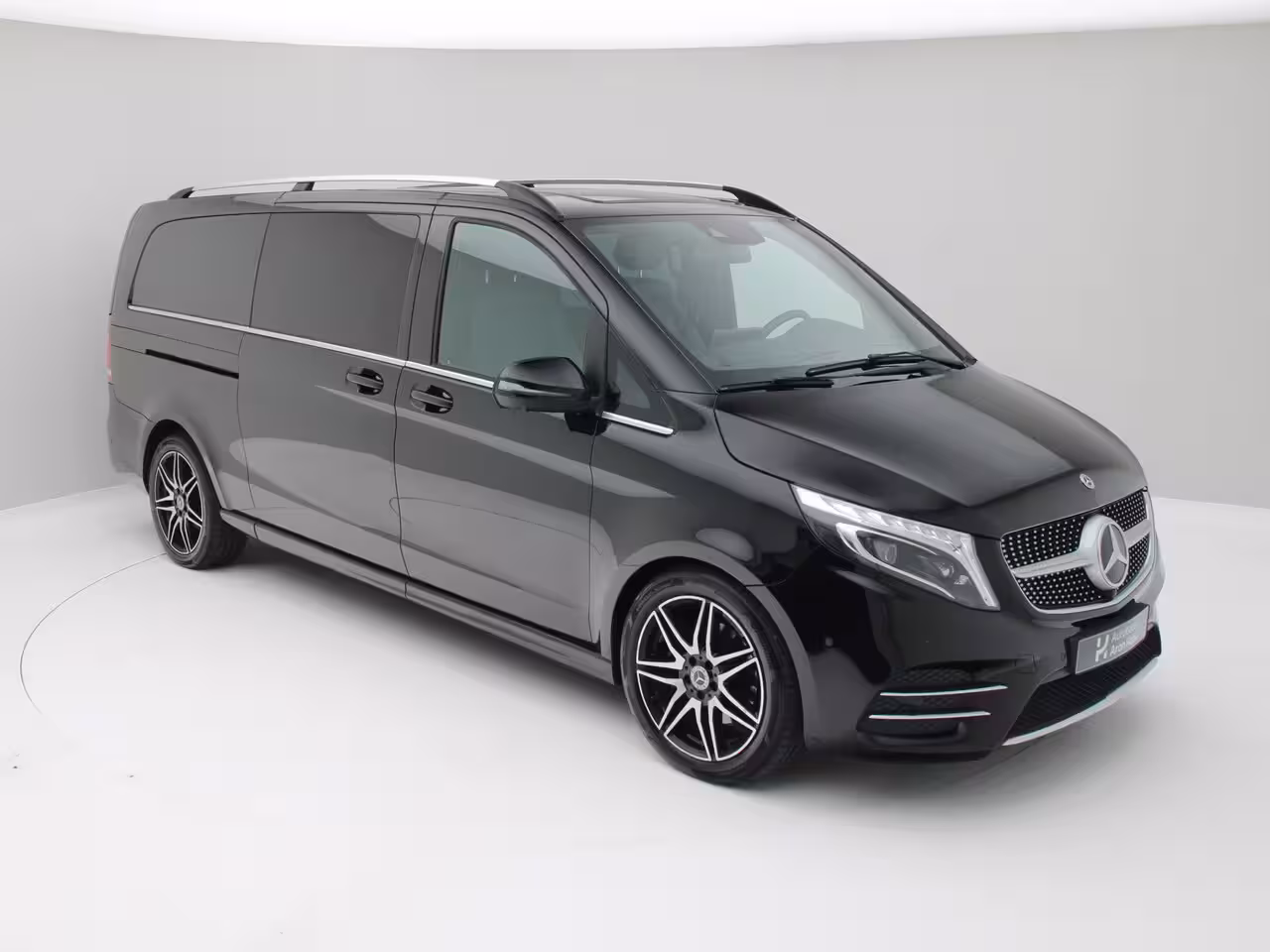 Mercedes-Benz V-klasse 300d Extra Lang DC AMG Memory, Distronic, Trekhaak, Burmester