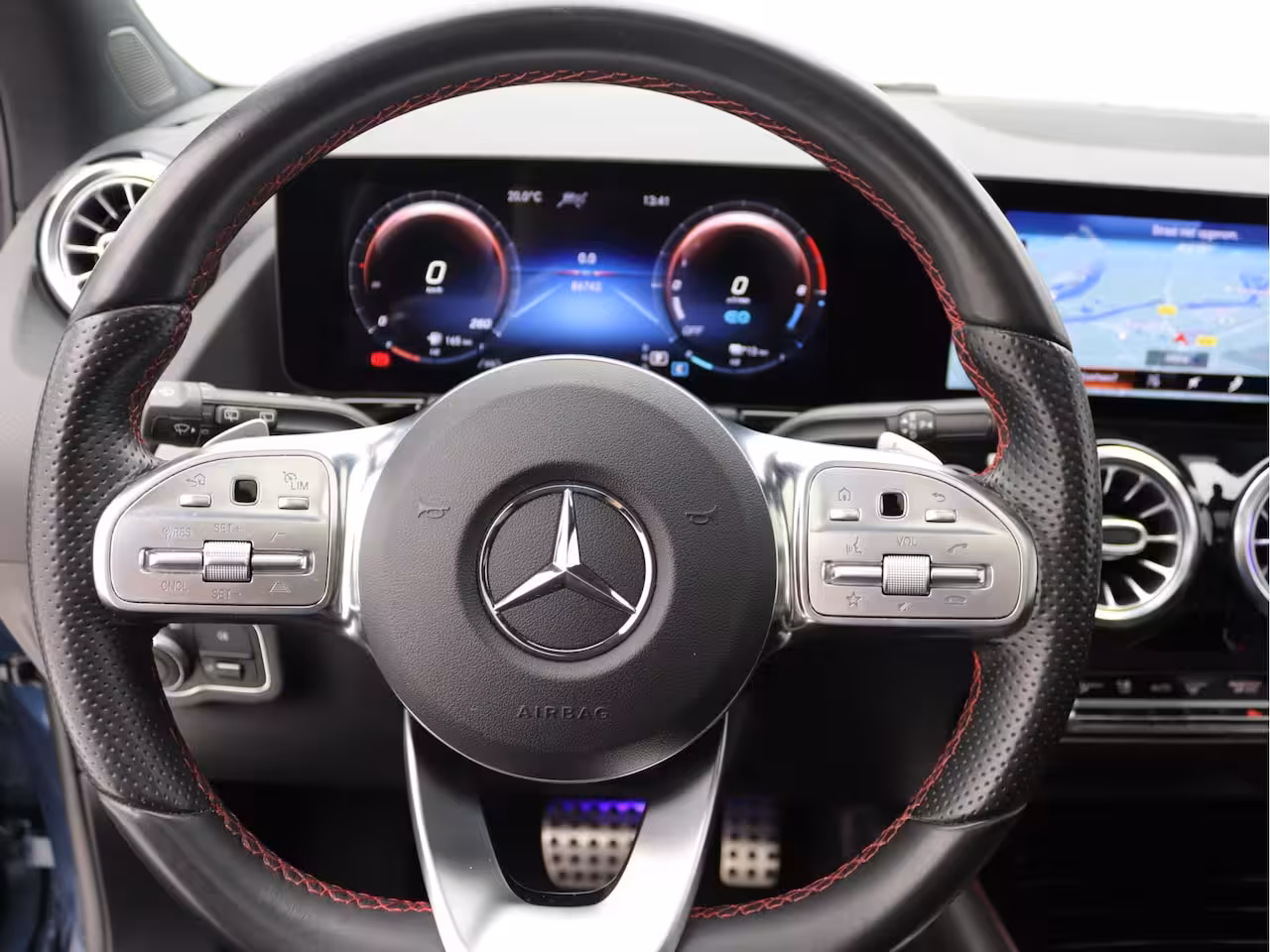 Mercedes-Benz GLA-Klasse 250 e AMG Pano, Memory, Distronic, Camera