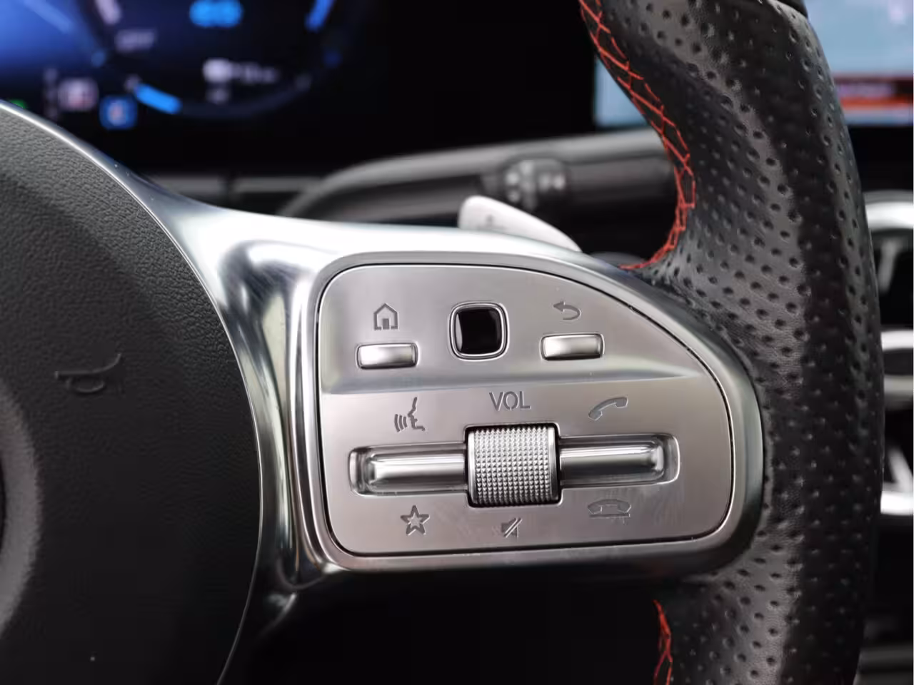 Mercedes-Benz GLA-Klasse 250 e AMG Pano, Memory, Distronic, Camera