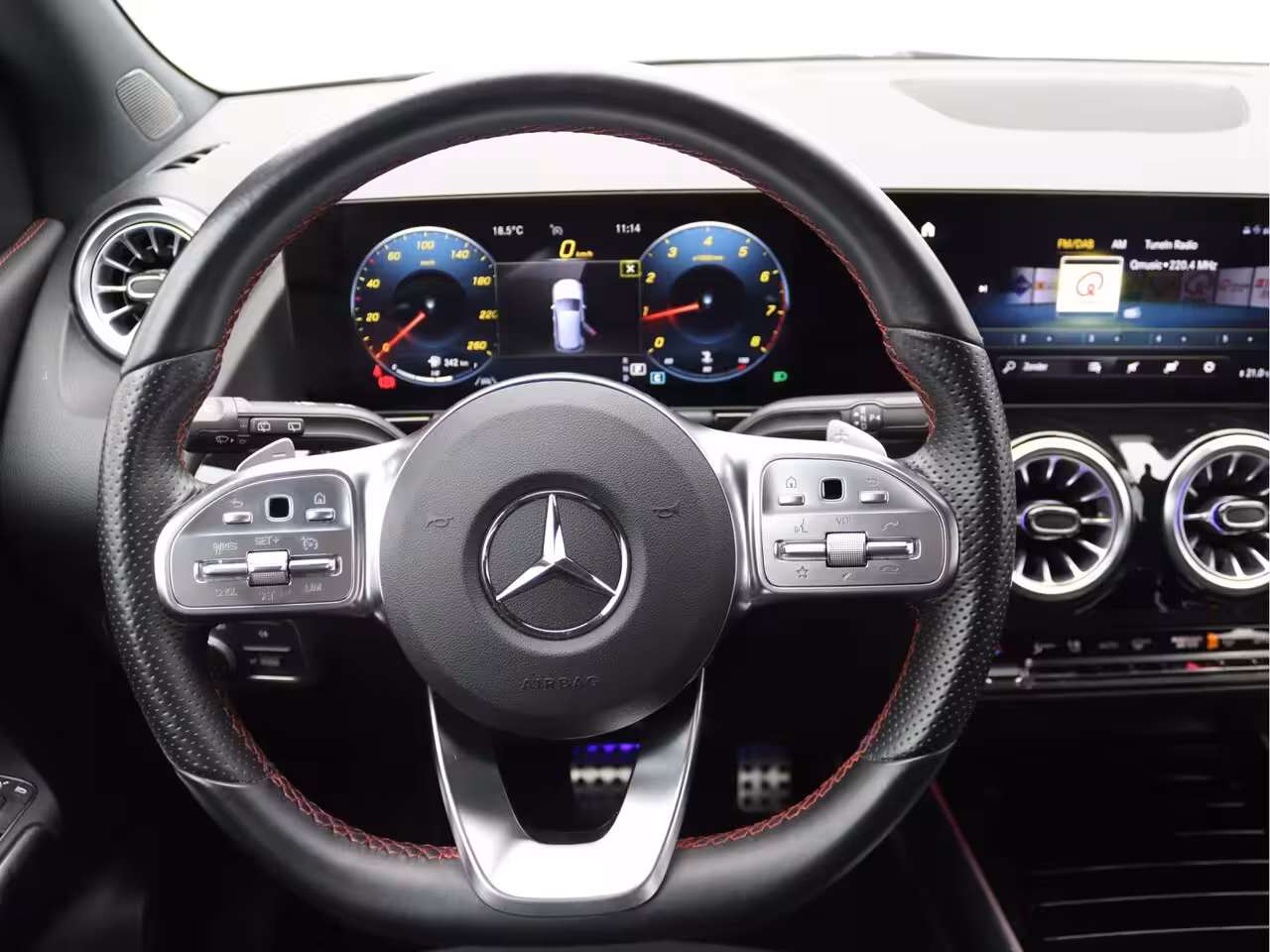 Mercedes-Benz B-klasse 180 AMG Sfeerverlichting, Stoelverwarming, Cruisecontrol
