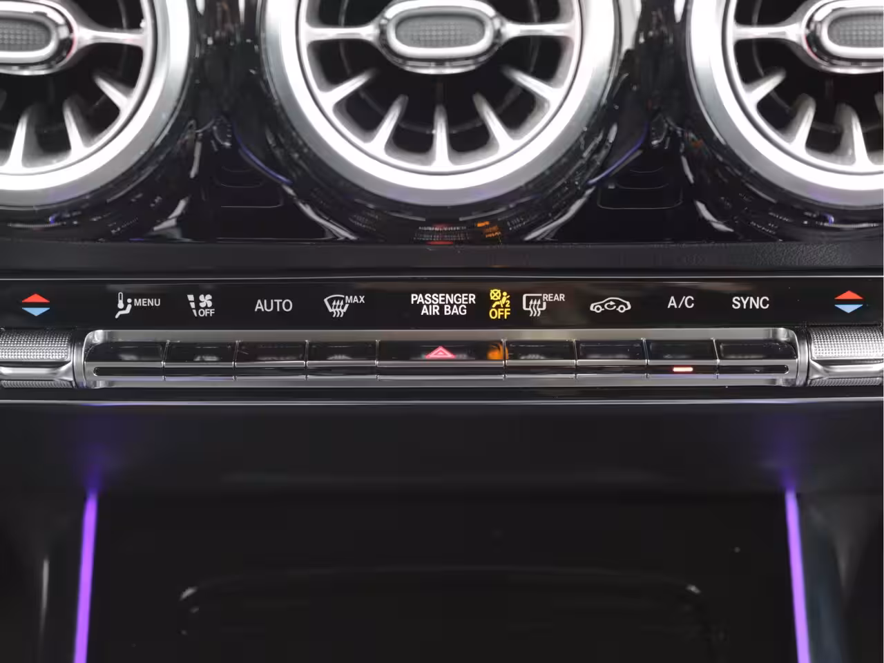 Mercedes-Benz B-klasse 180 AMG Sfeerverlichting, Stoelverwarming, Cruisecontrol
