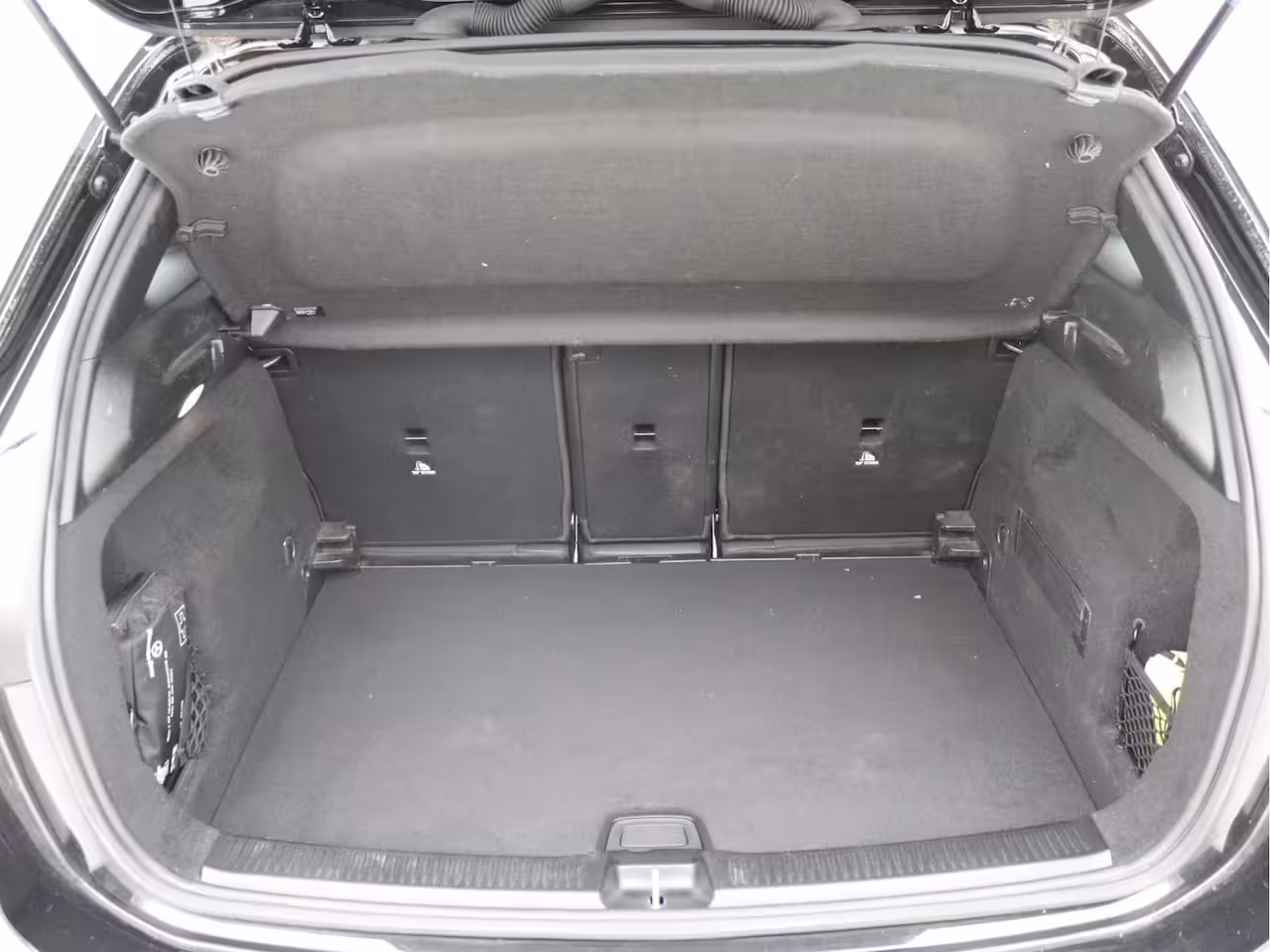 Mercedes-Benz B-klasse 180 AMG Sfeerverlichting, Stoelverwarming, Cruisecontrol