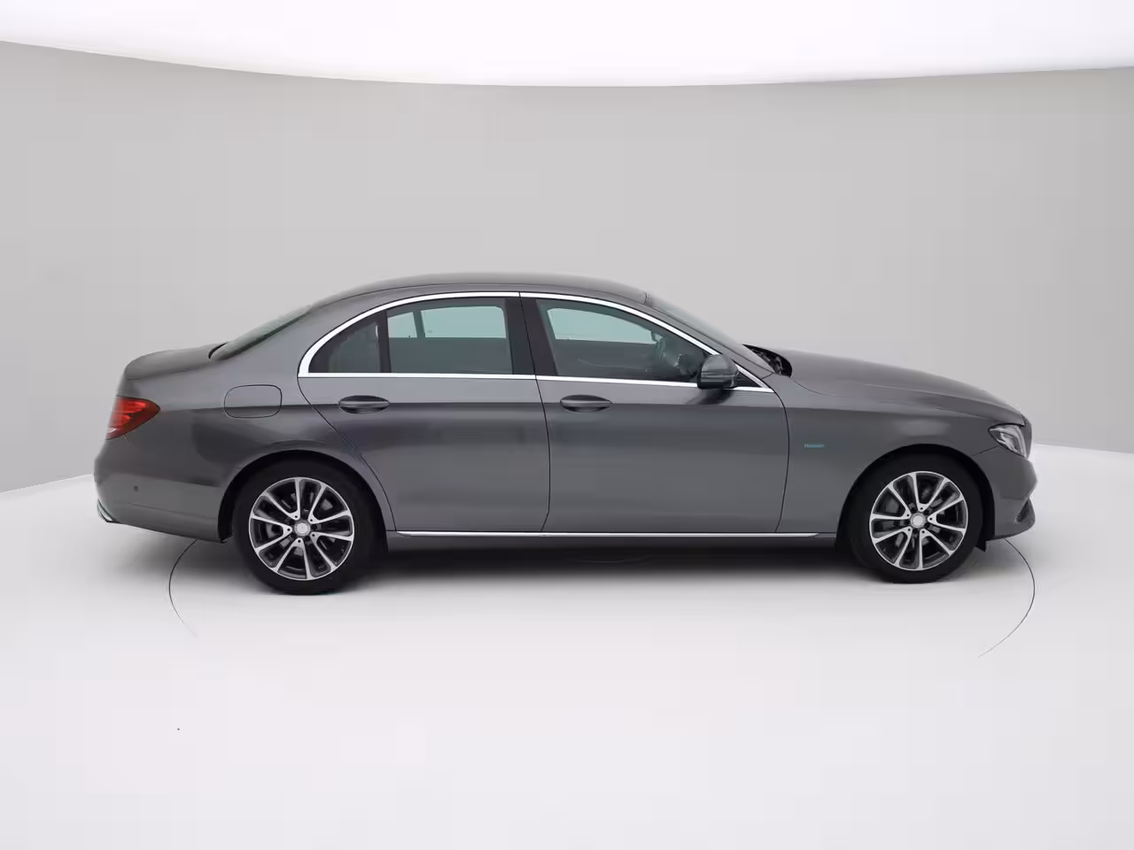 Mercedes-Benz E-klasse 350e Avantgarde AIRMATIC, Widescreen, 360° Camera, Sfeerverlichting