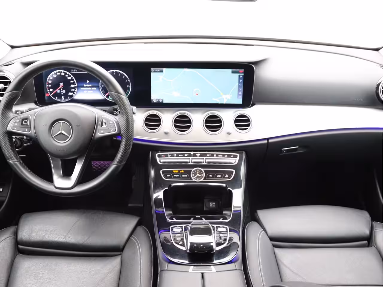 Mercedes-Benz E-klasse 350e Avantgarde AIRMATIC, Widescreen, 360° Camera, Sfeerverlichting