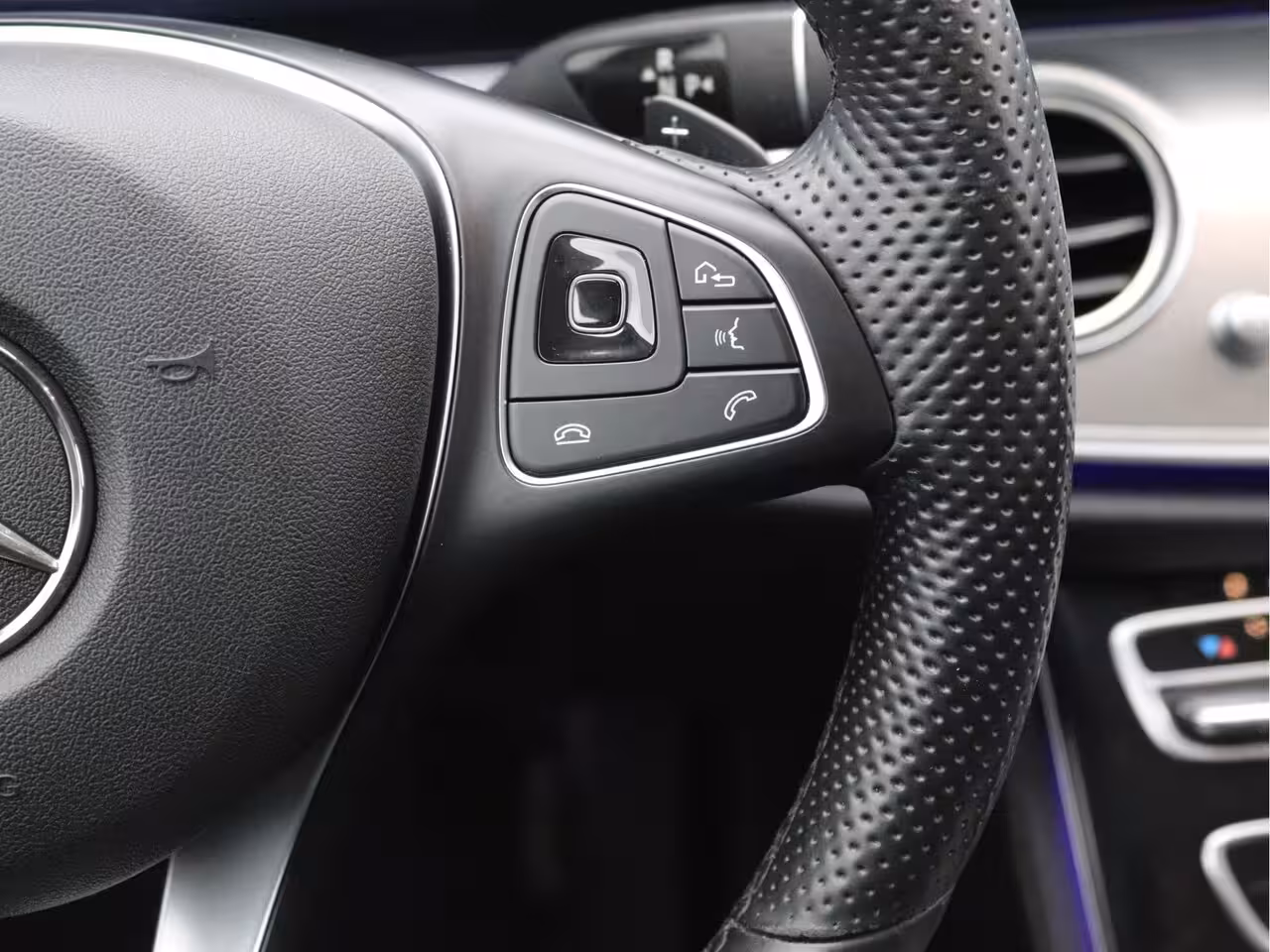 Mercedes-Benz E-klasse 350e Avantgarde AIRMATIC, Widescreen, 360° Camera, Sfeerverlichting