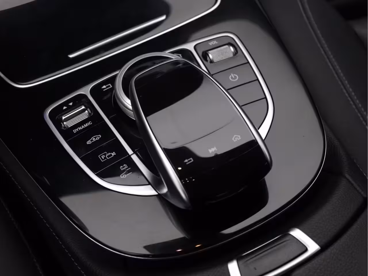 Mercedes-Benz E-klasse 350e Avantgarde AIRMATIC, Widescreen, 360° Camera, Sfeerverlichting