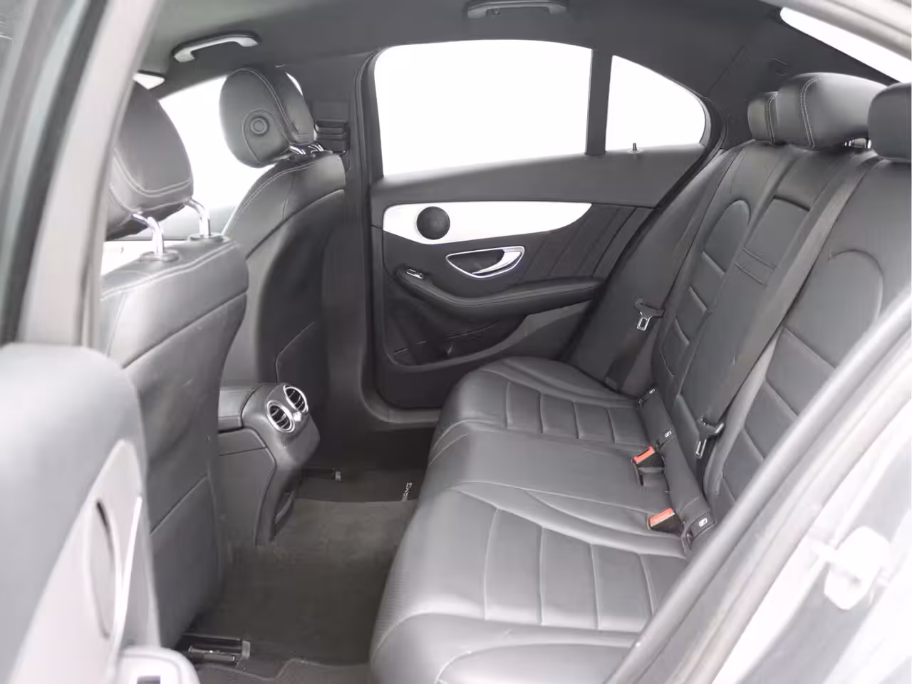 Mercedes-Benz C-klasse 180 AMG Airco, Cruisecontrol, Stoelverwarming