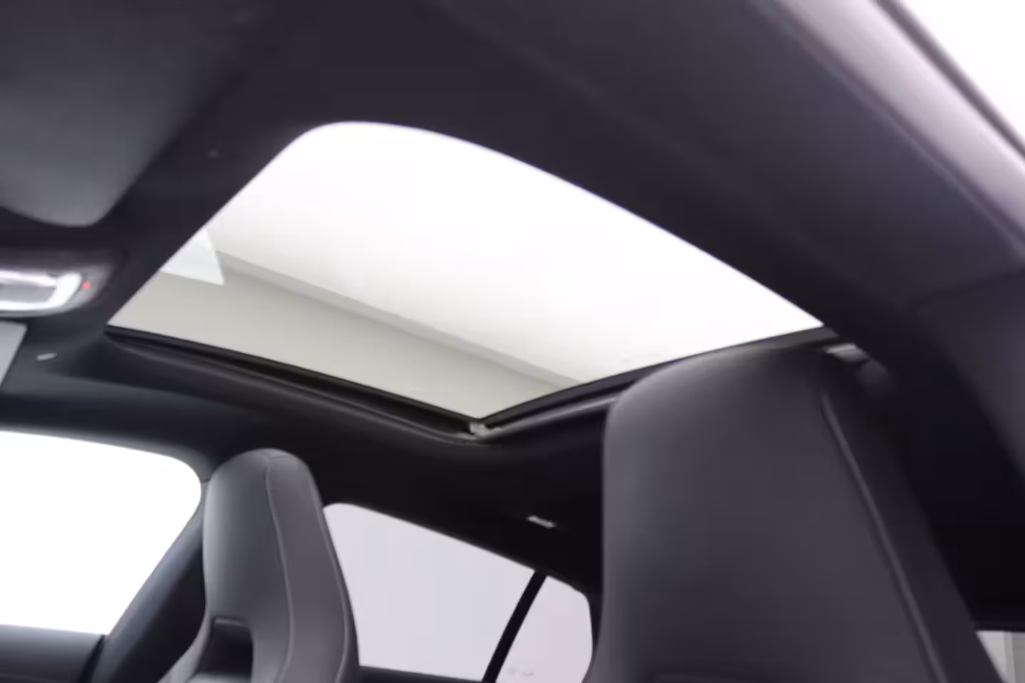 Mercedes-Benz CLA-klasse Shooting Brake 250 e AMG Pano, Distronic, Camera, Burmester