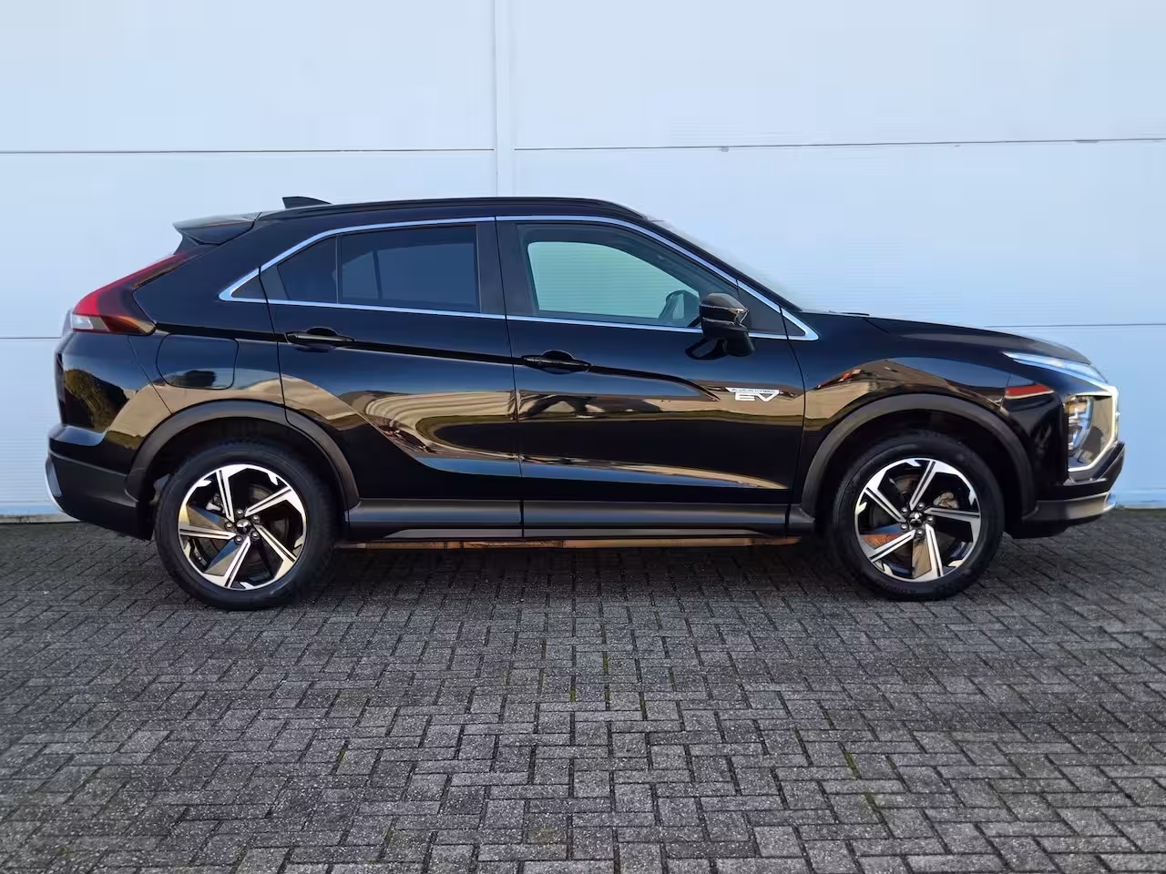 Mitsubishi Eclipse Cross 2.4 PHEV Intense+ Apple Carplay/Android Auto / Cruise control / Achteruitrijcamera / keyle