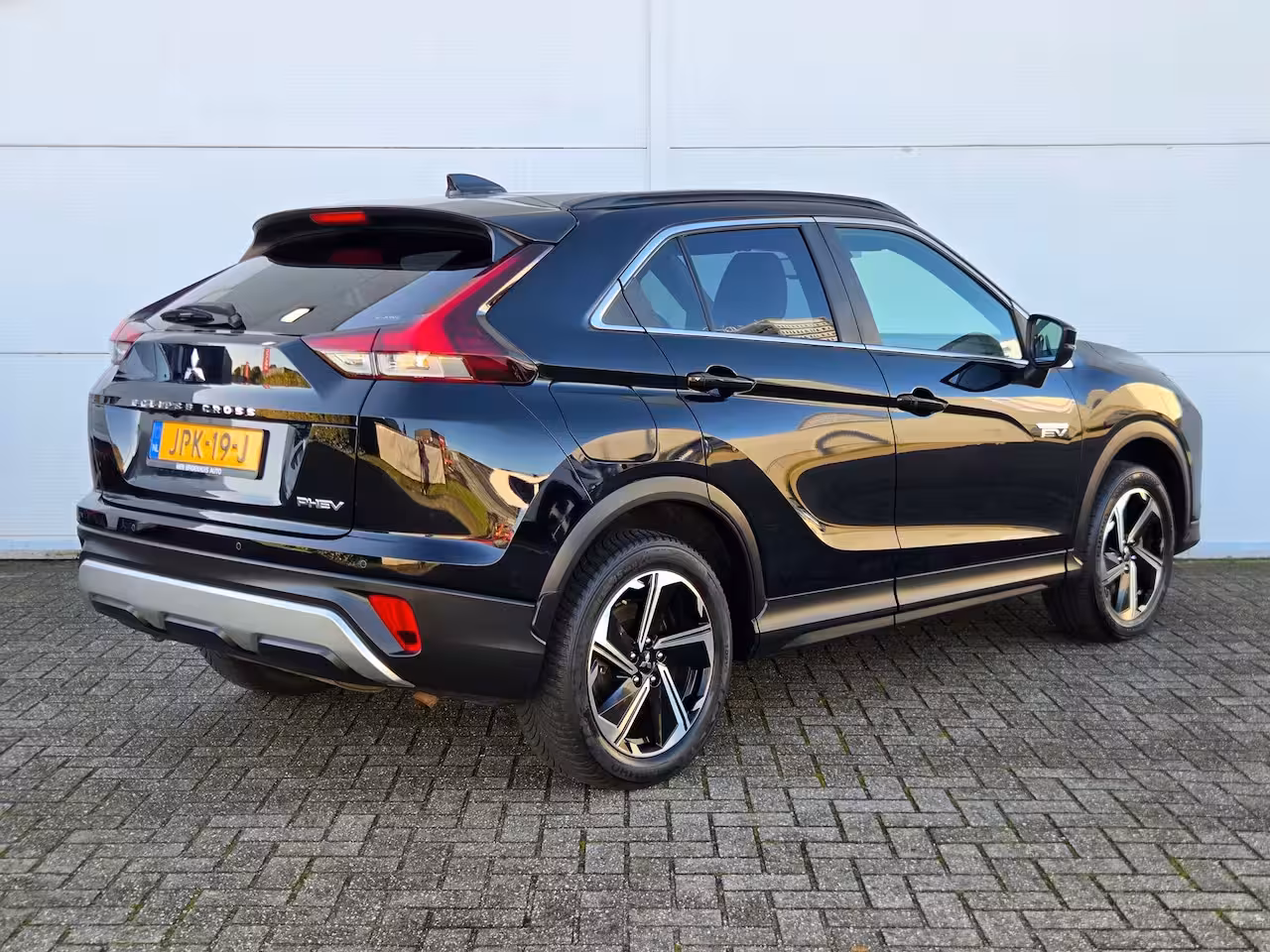 Mitsubishi Eclipse Cross 2.4 PHEV Intense+ Apple Carplay/Android Auto / Cruise control / Achteruitrijcamera / keyle