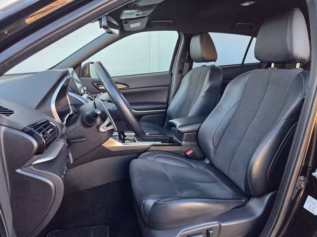 Mitsubishi Eclipse Cross 2.4 PHEV Intense+ Apple Carplay/Android Auto / Cruise control / Achteruitrijcamera / keyle