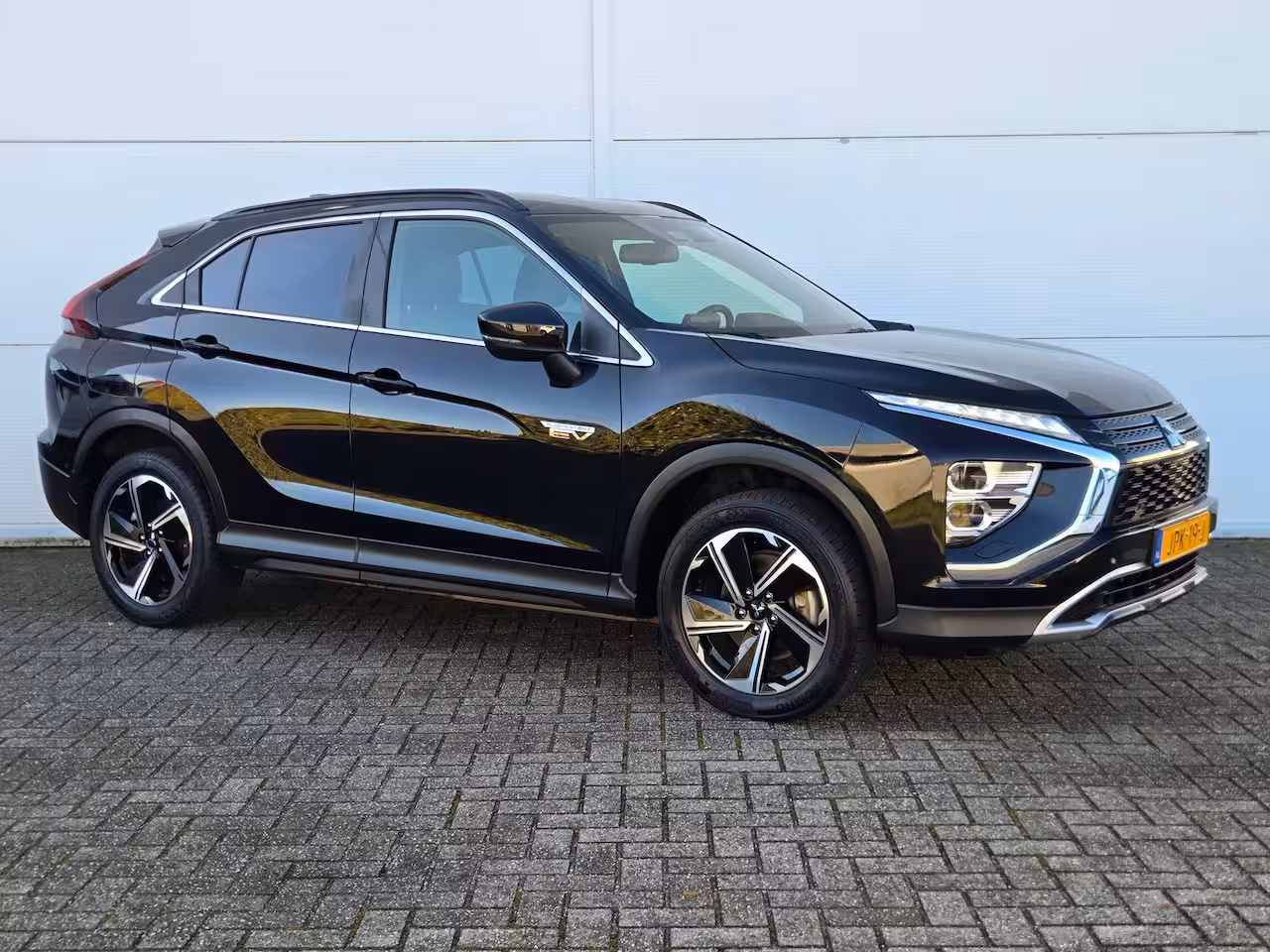 Mitsubishi Eclipse Cross 2.4 PHEV Intense+ Apple Carplay/Android Auto / Cruise control / Achteruitrijcamera / keyle