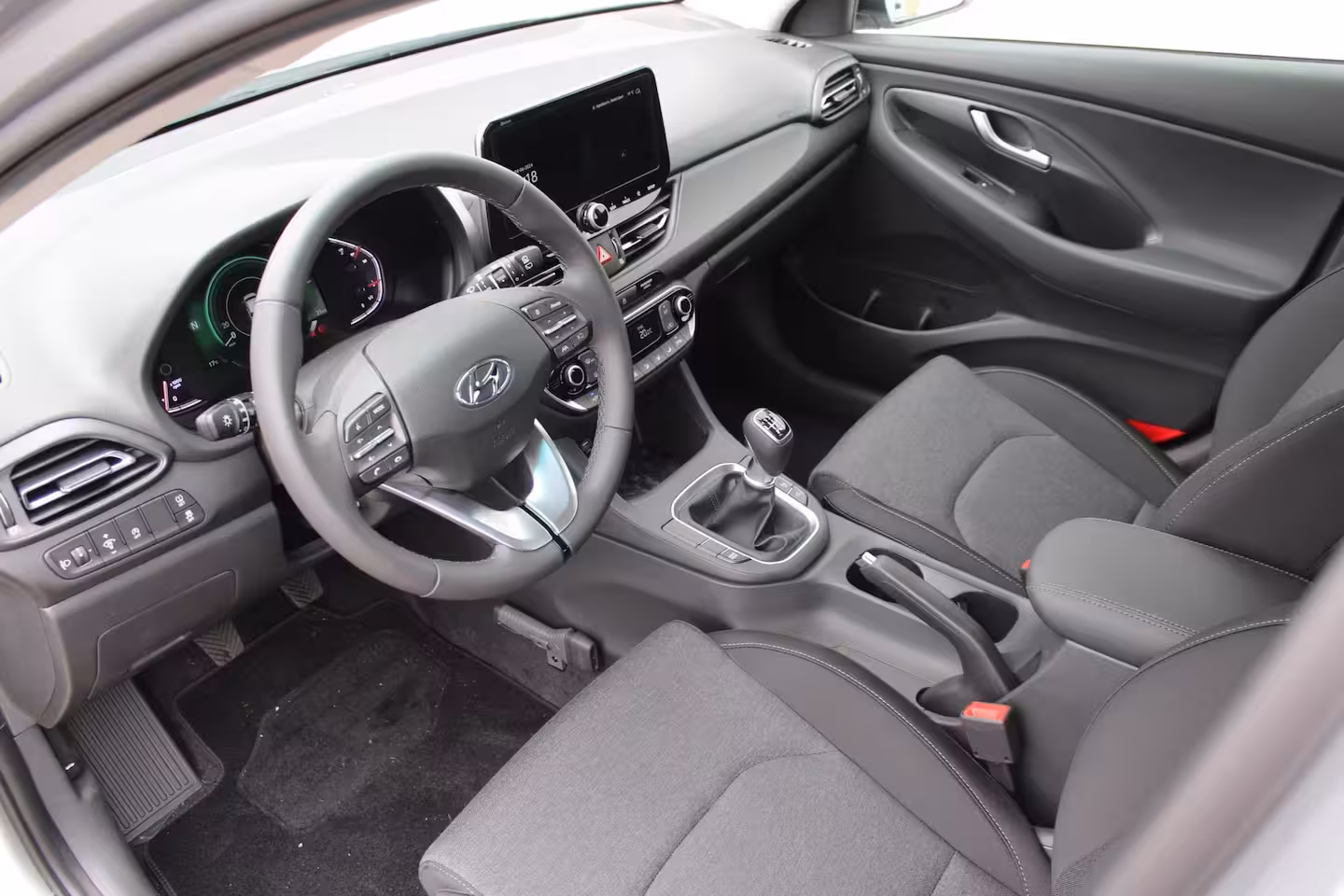 Hyundai i30 Wagon 1.0 T-GDi MHEV Comfort Smart / Navigatie + Apple Carplay/Android Auto / Climate Control /