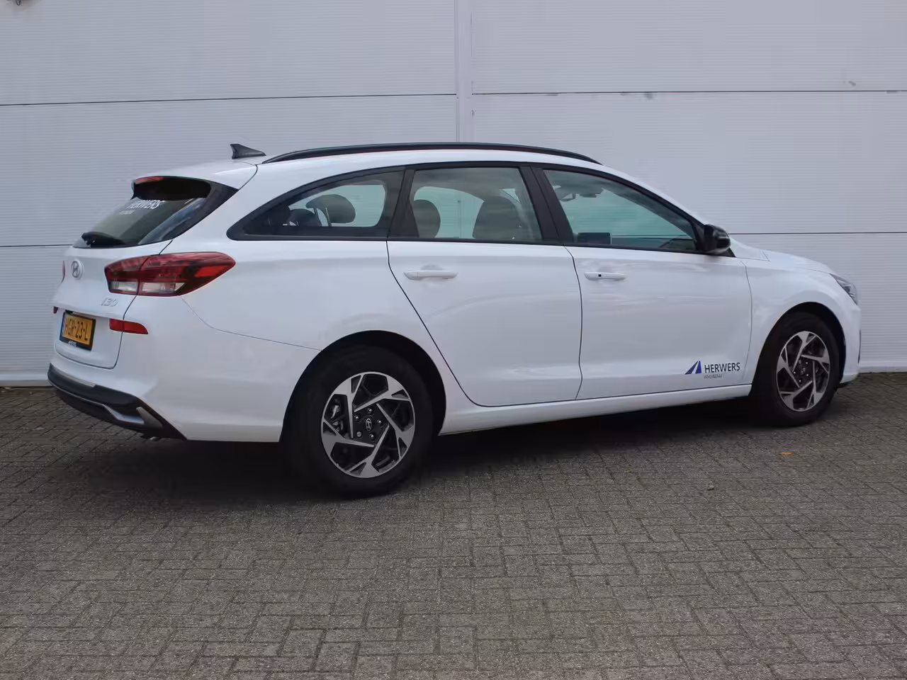 Hyundai i30 Wagon 1.0 T-GDi MHEV Comfort / Navigatie + Android Auto/Apple Carplay / DAB / Climate Control /
