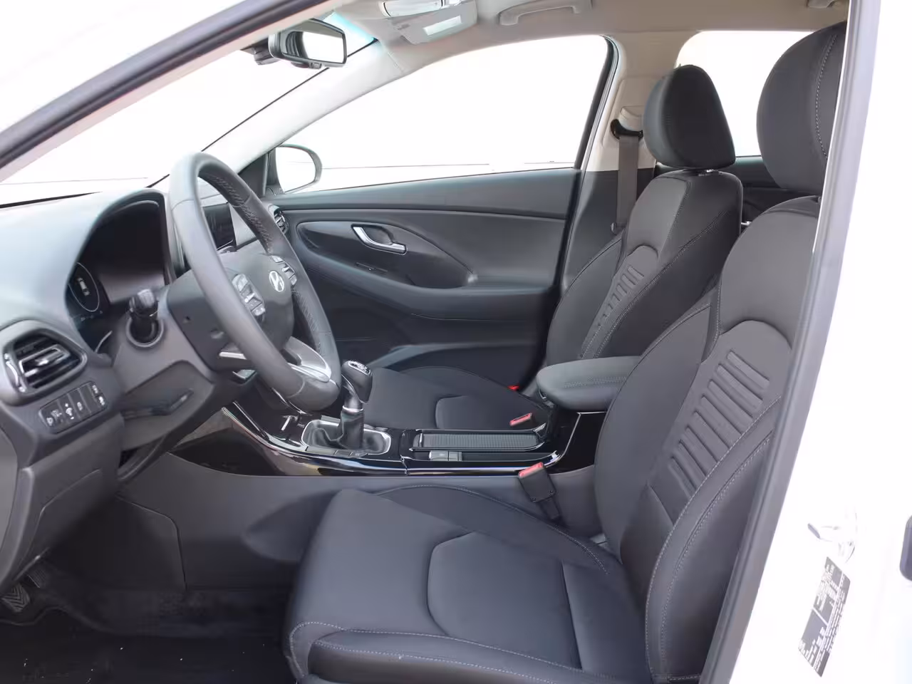 Hyundai i30 Wagon 1.0 T-GDi MHEV Comfort / Navigatie + Android Auto/Apple Carplay / DAB / Climate Control /