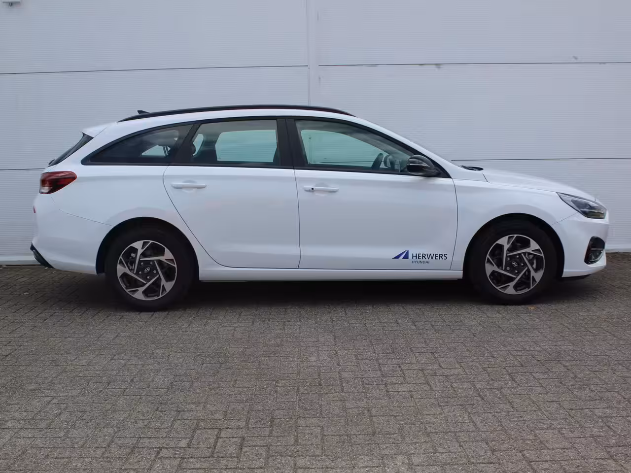 Hyundai i30 Wagon 1.0 T-GDi MHEV Comfort / Navigatie + Android Auto/Apple Carplay / DAB / Climate Control /