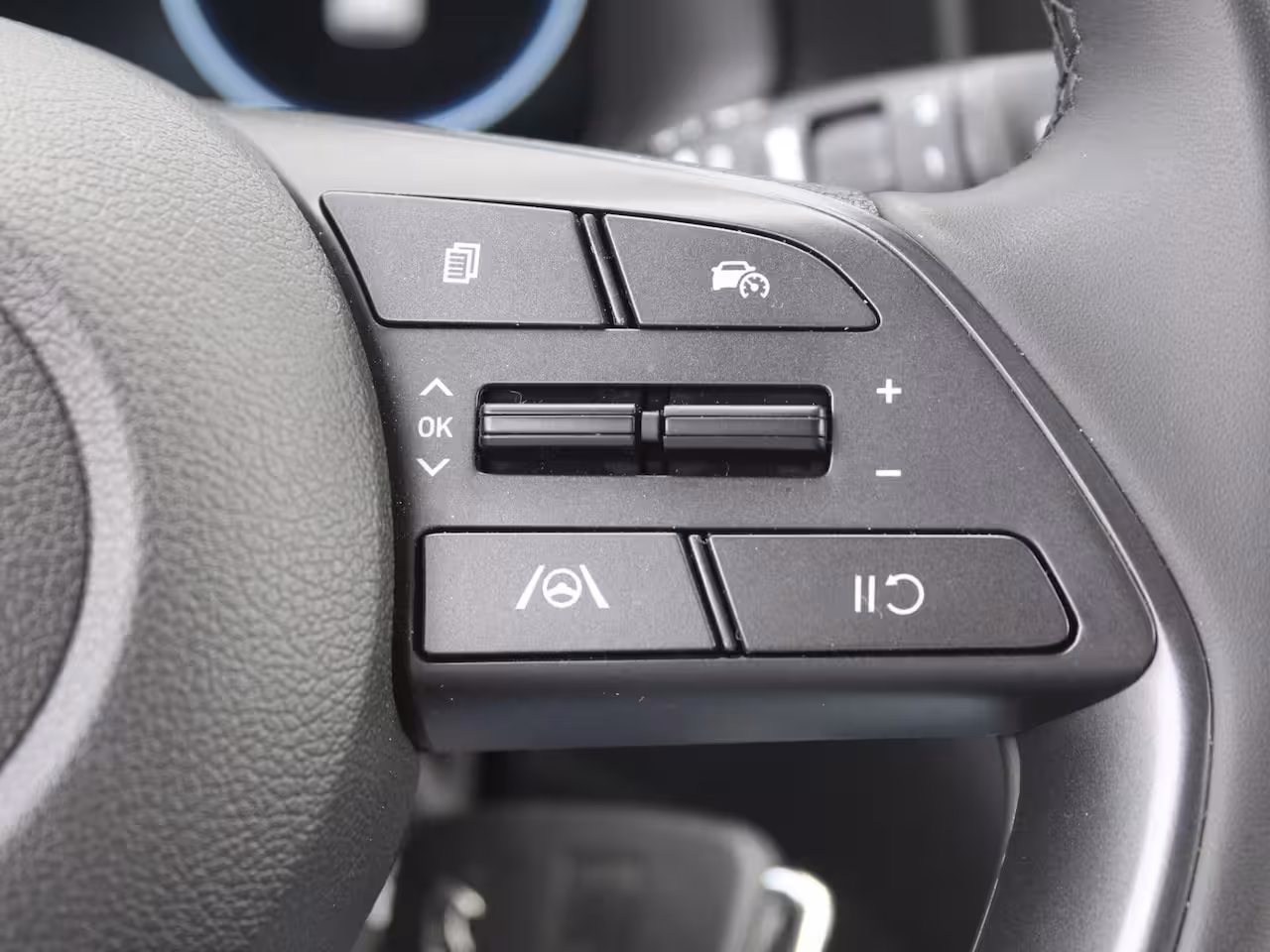 Hyundai Bayon 1.0 T-GDI Comfort Smart / Navigatie + Apple Carplay/Android Auto / Cruise Control / Achter