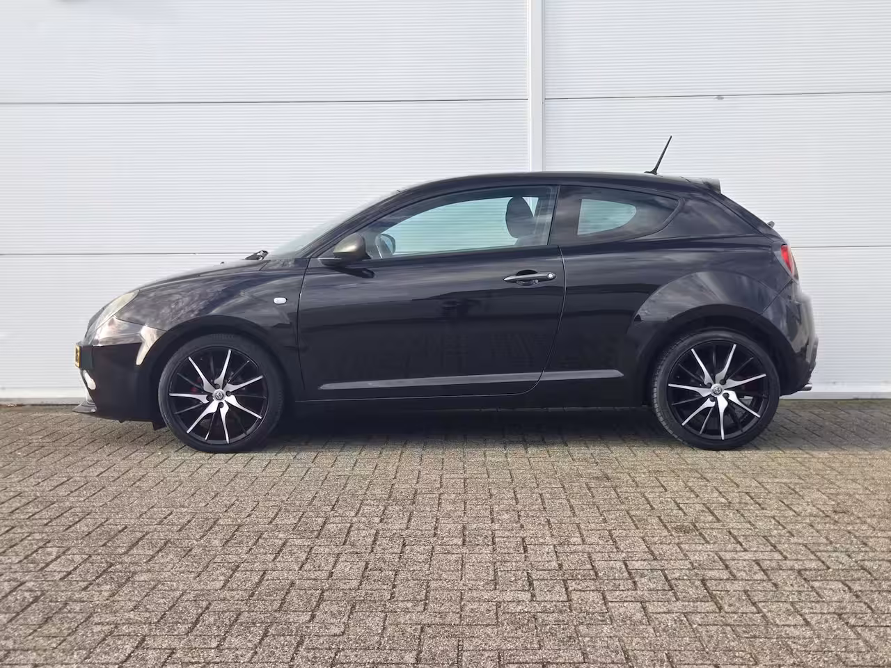 Alfa Romeo MiTo 0.9 TwinAir ECO Super / Cruise control / Dab / Hill hold / Parkeersensor achter