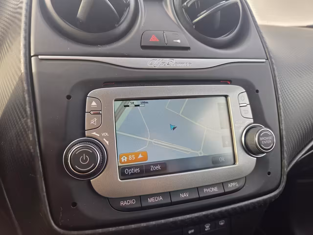 Alfa Romeo MiTo 0.9 TwinAir ECO Super / Cruise control / Dab / Hill hold / Parkeersensor achter