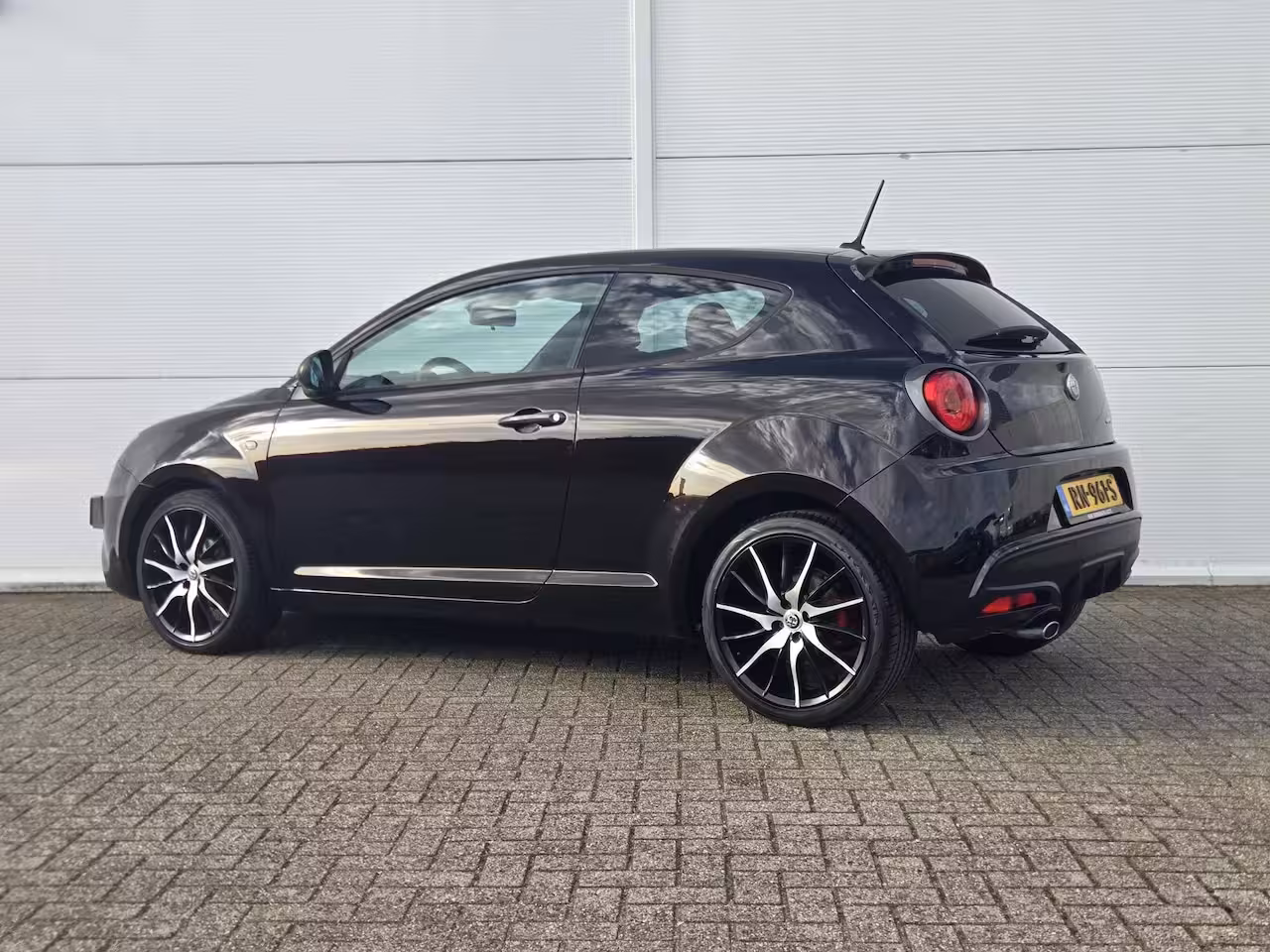Alfa Romeo MiTo 0.9 TwinAir ECO Super / Cruise control / Dab / Hill hold / Parkeersensor achter