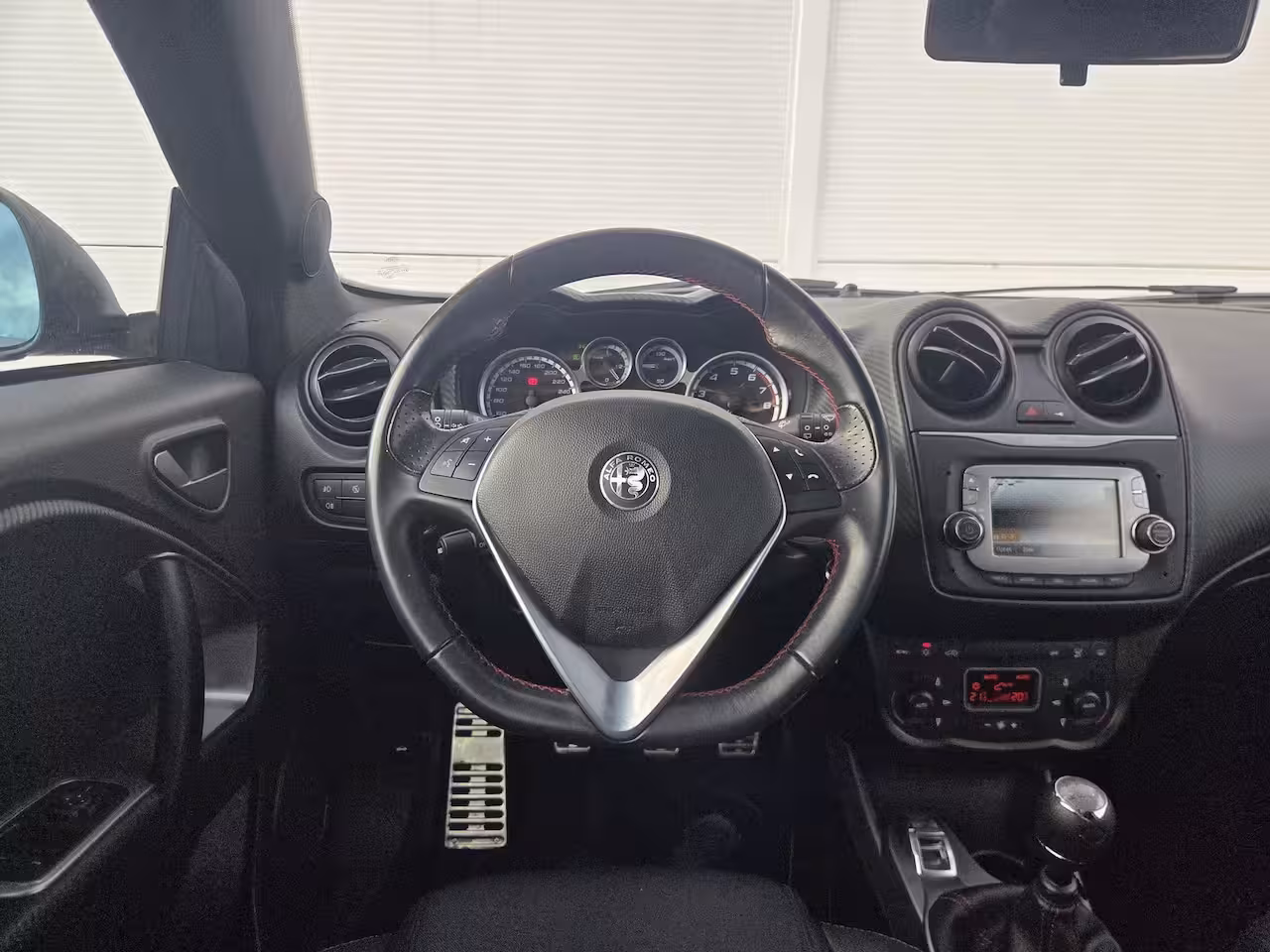 Alfa Romeo MiTo 0.9 TwinAir ECO Super / Cruise control / Dab / Hill hold / Parkeersensor achter