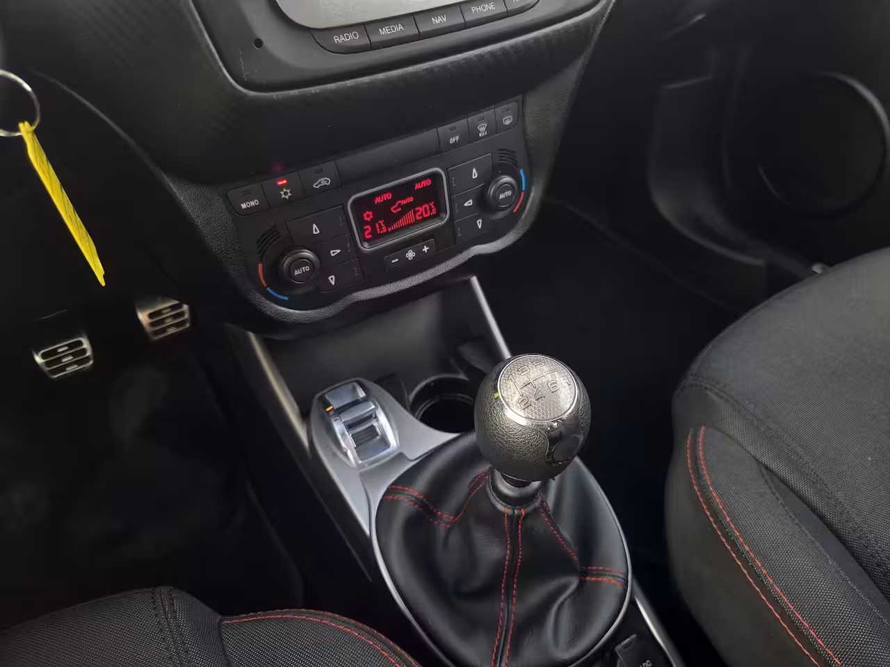 Alfa Romeo MiTo 0.9 TwinAir ECO Super / Cruise control / Dab / Hill hold / Parkeersensor achter