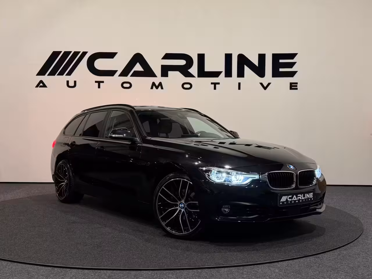 BMW 3-serie Touring 320i xDrive ACC ASSIST COGNACLEDER KEYLESS STOELVER. 19'' inch NAVI NAP GARANTIE APK