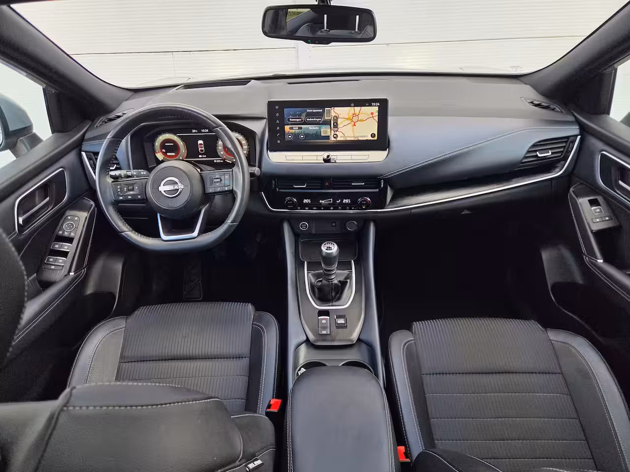 Nissan Qashqai 1.3 MHEV Tekna Apple Carplay/Android Auto / Panoramadak / Keyless entry/start / Cruise con