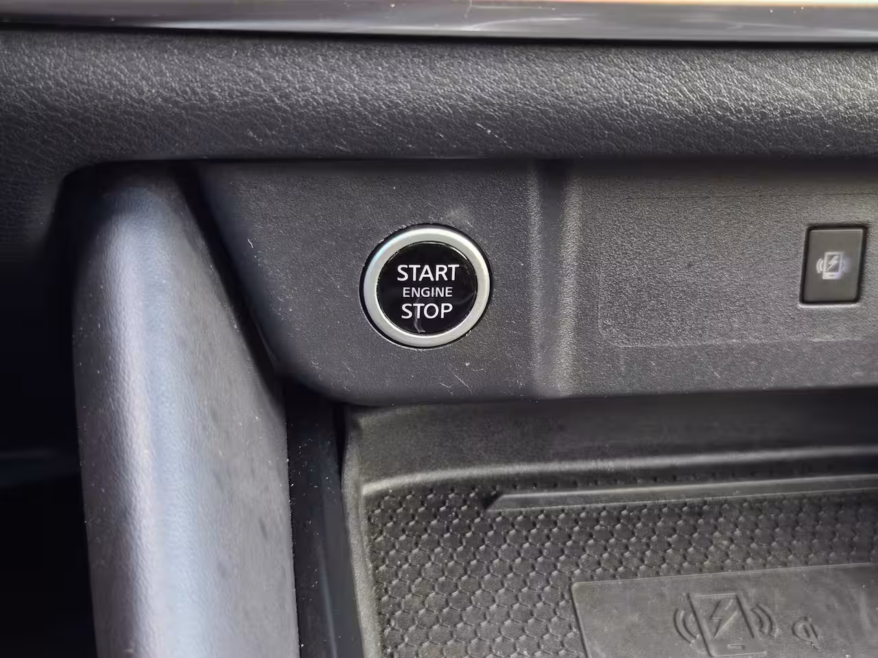 Nissan Qashqai 1.3 MHEV Tekna Apple Carplay/Android Auto / Panoramadak / Keyless entry/start / Cruise con