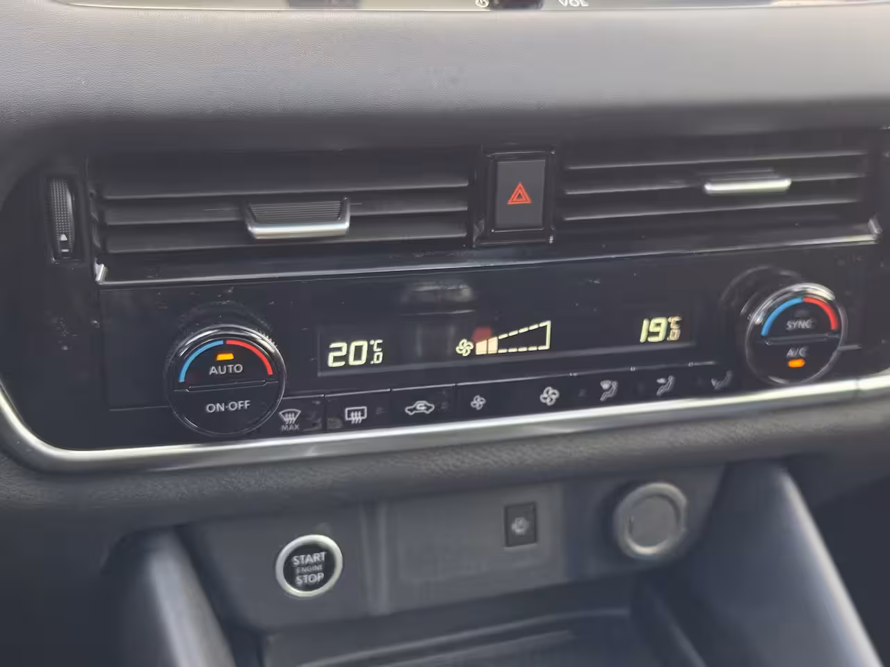 Nissan Qashqai 1.3 MHEV Tekna Apple Carplay/Android Auto / Panoramadak / Keyless entry/start / Cruise con